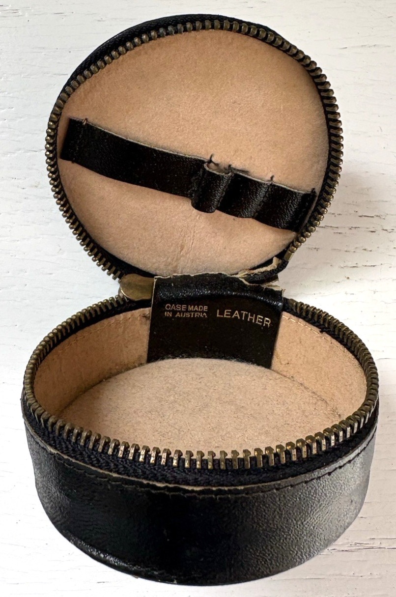 Vintage Small Round Leather Zippered Jewelry Case w/ Floral Embroidery 2-3/4″