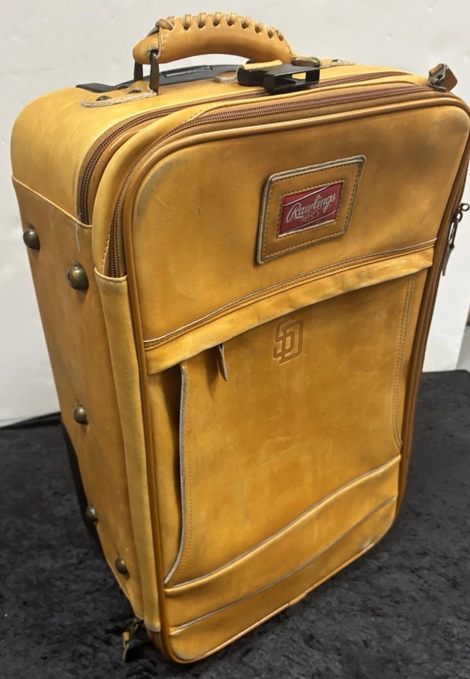 San Diego Padres Rawlings Leather Wheeled Rolling Suitcase Gold Glove