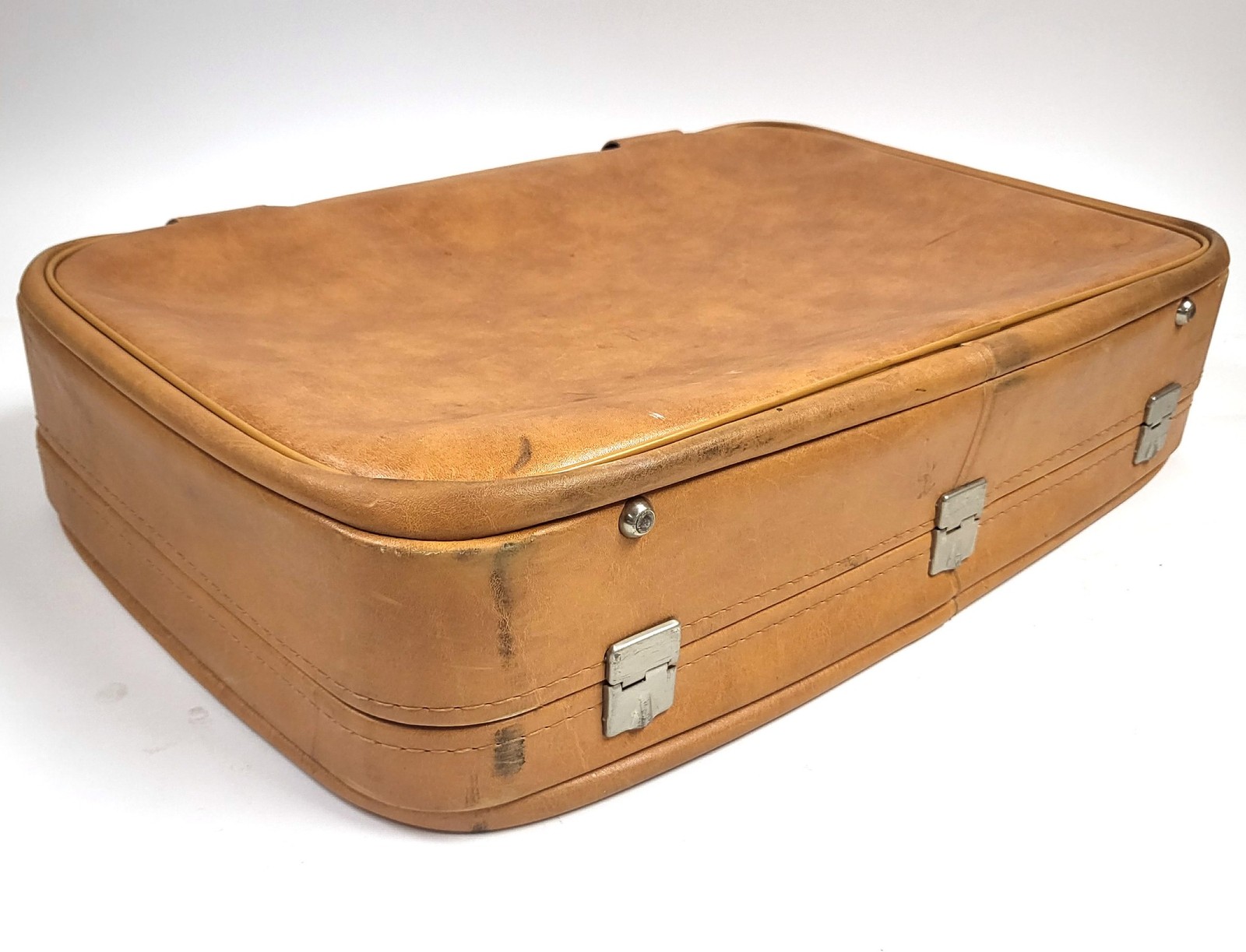 Vintage Mid-Century Faux-Leather Suitcase – Cognac 28″ Travel Case