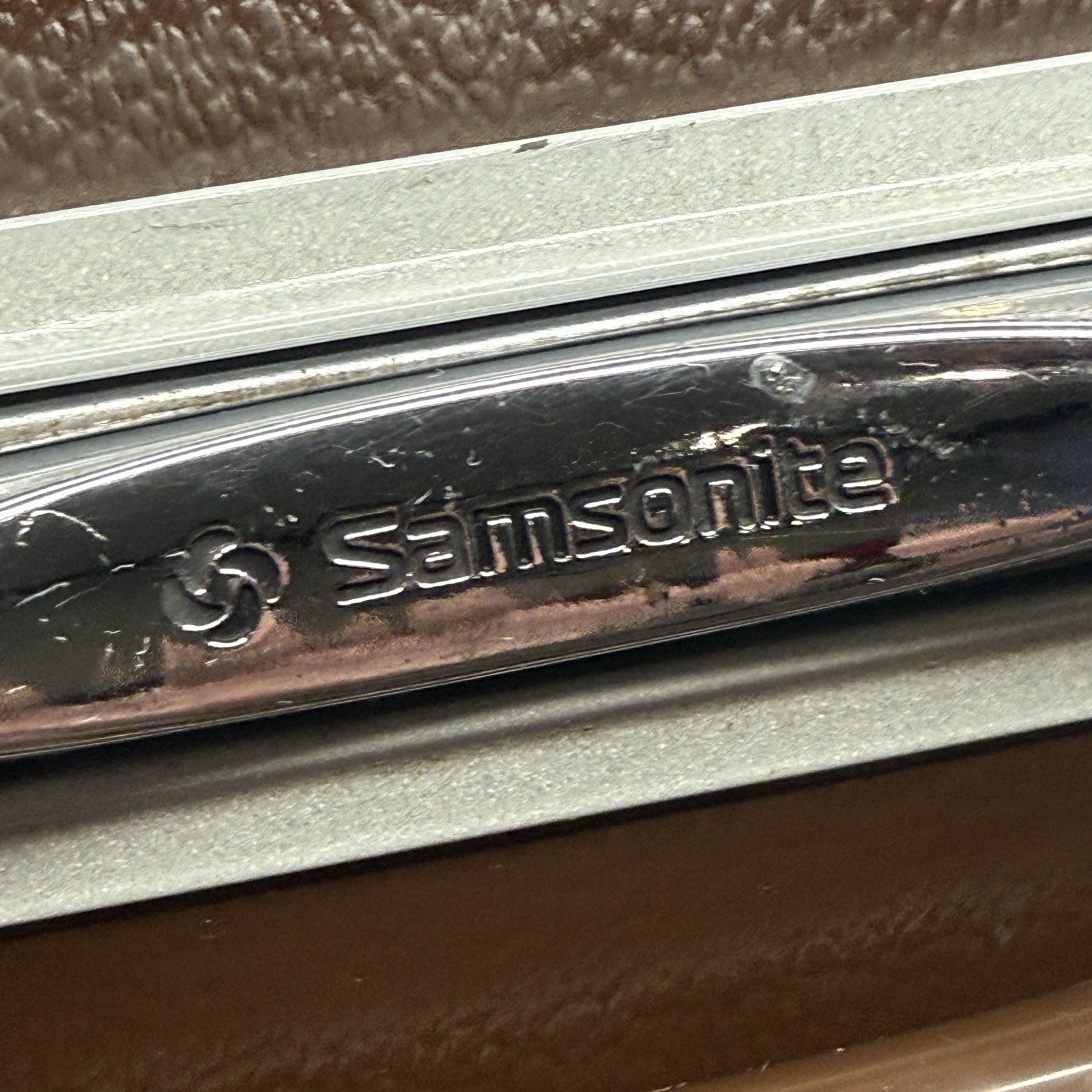 Vintage Samsonite Hardshell Briefcase Brown 18x13x5.5 Attache Case Unlocked
