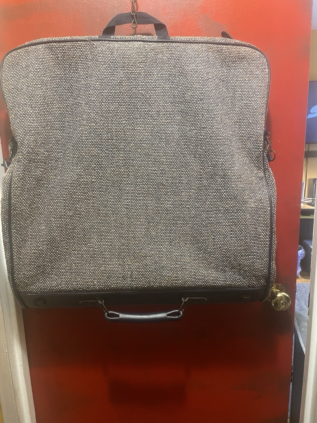Jordache Vintage Bi-Fold Garment Bag Multicolor