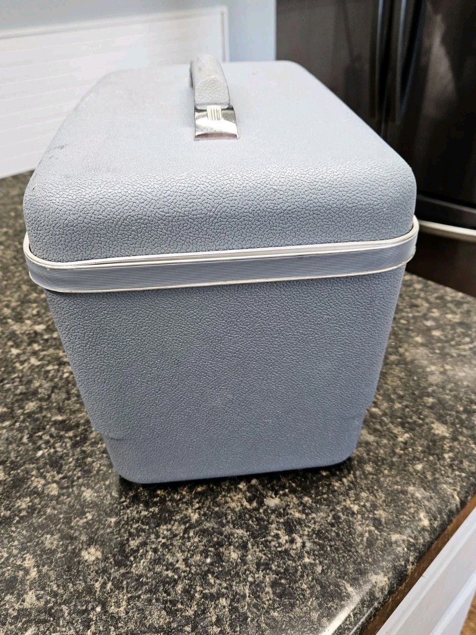 Vintage Sears Forecast Blue Hard Shell Train Case Makeup Cosmetic Travel Luggage