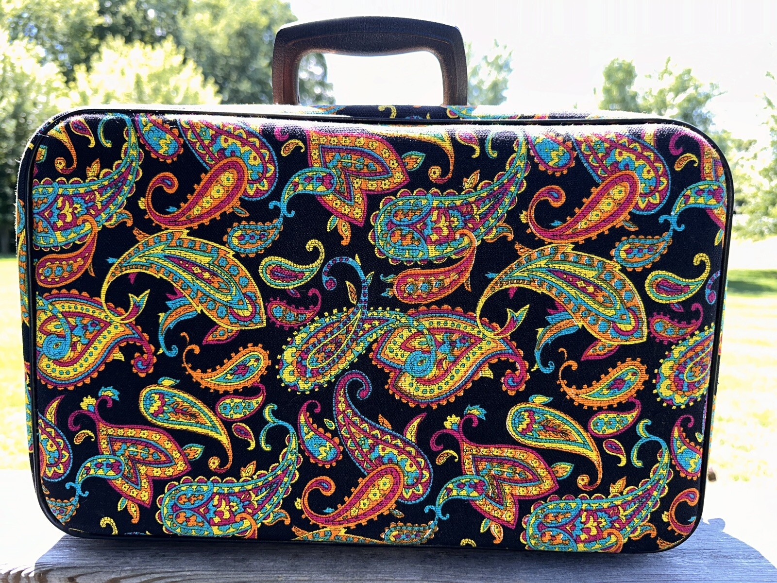 Vtg 60s Bantam Travelware Suitcase Luggage Paisley Mod Black Neon Canvas KEY