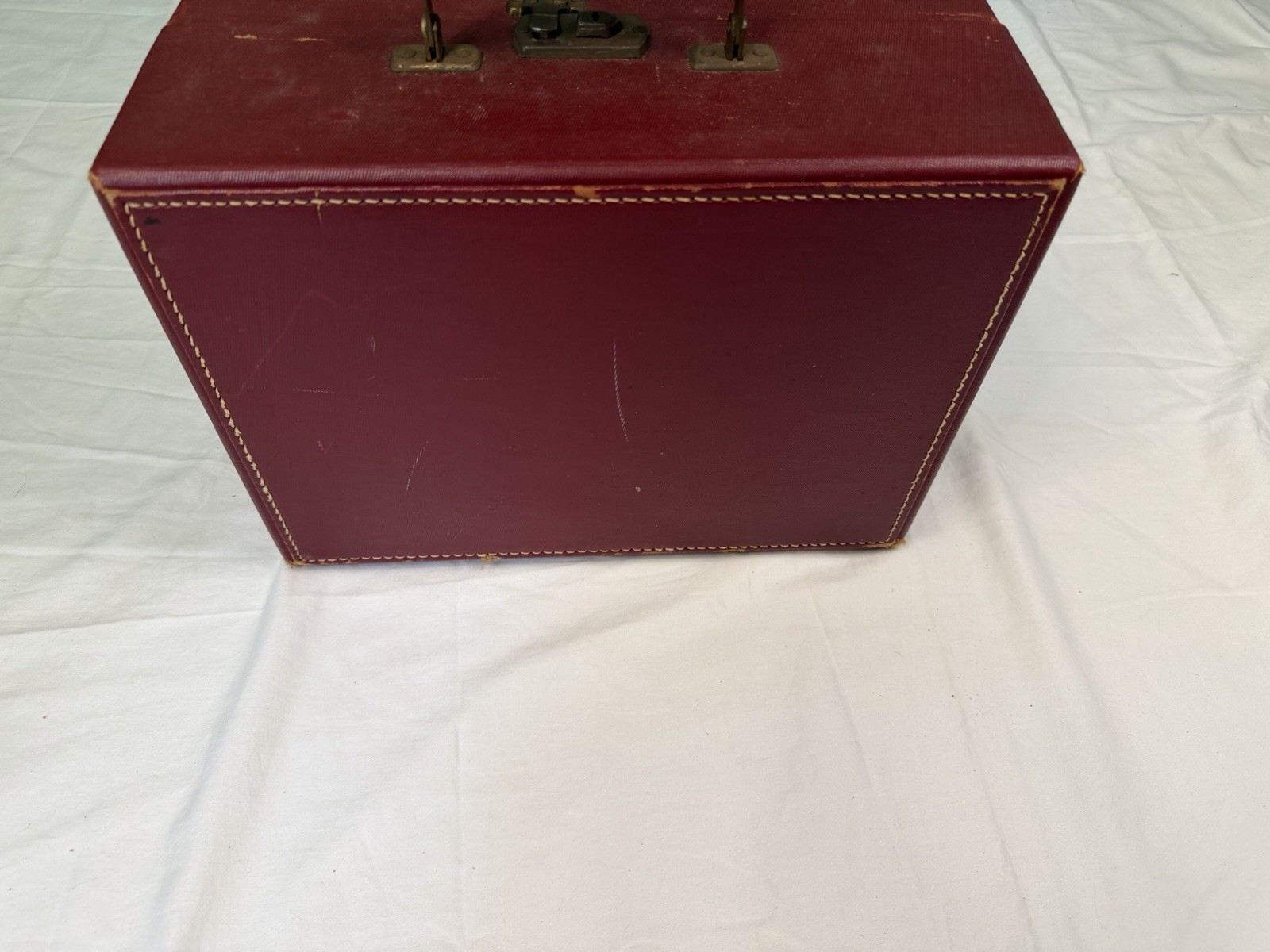 Vintage Red Train Case Vanity Case Mirror Lid Hard Sided Travel Storage Box