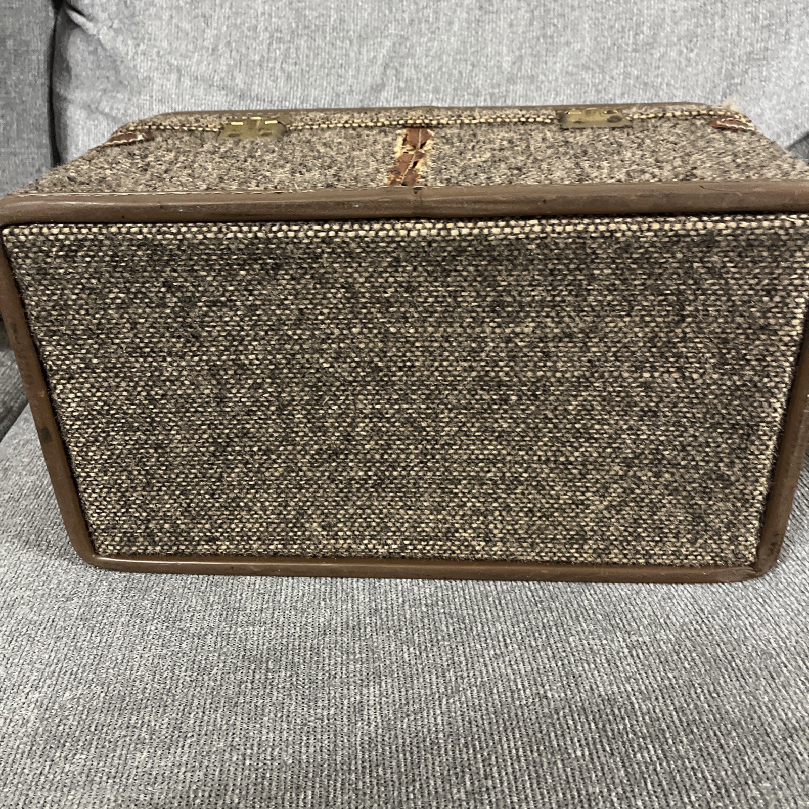 Vintage Hartmann Luggage Tweed & Leather Travel Cosmetic Case Overnight Carry On