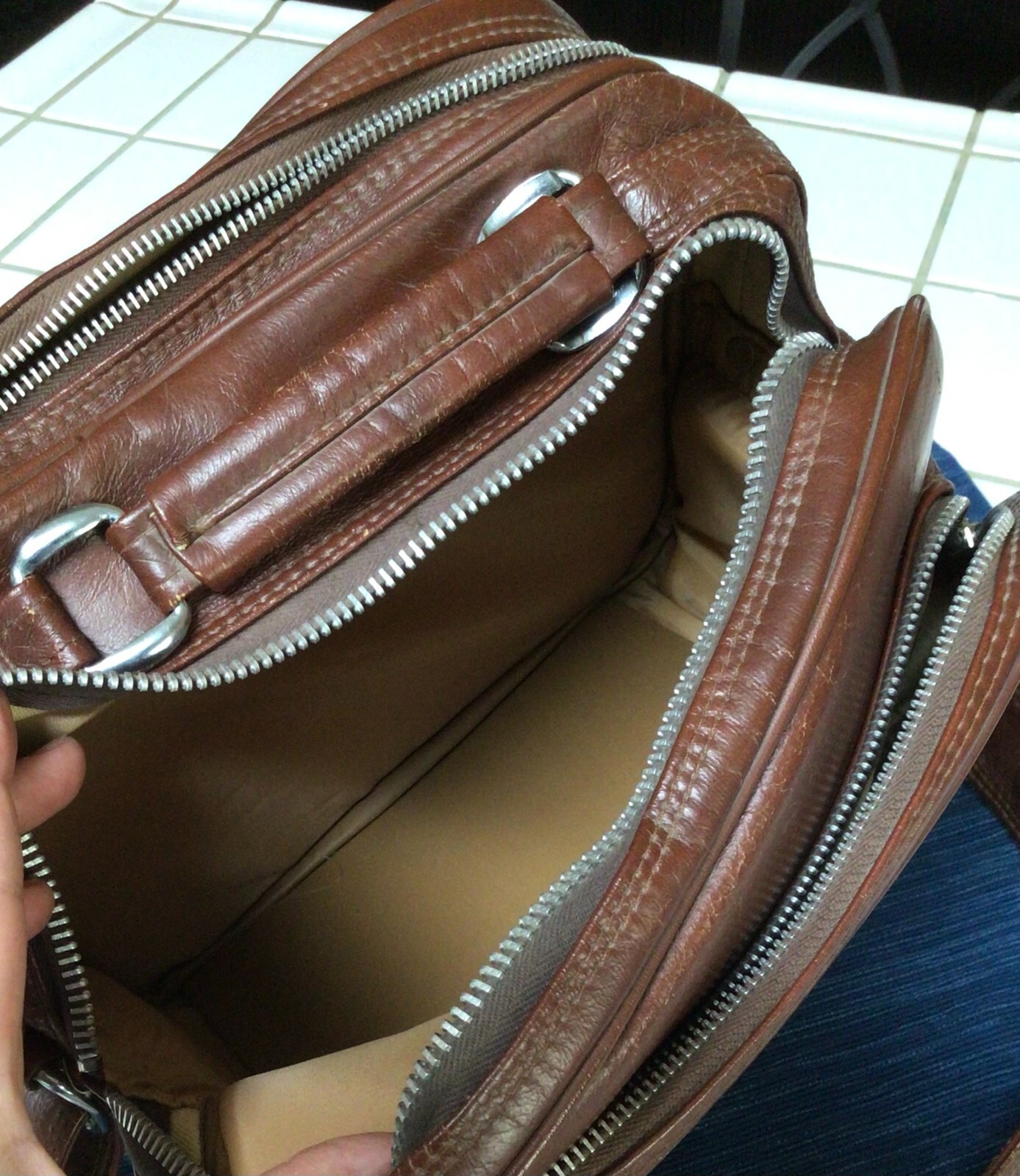 Vintage Brown Travel Bag Luggage Carry On Soft Vinyl Tote Shoulder Strap ~718A