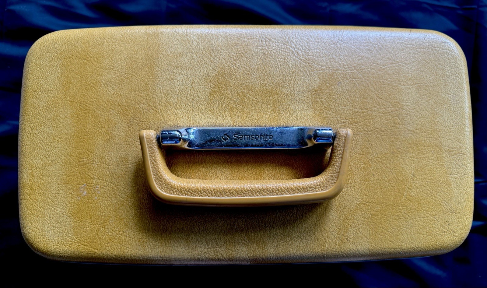 Vintage Samsonite Profile Yellow Makeup Train Case with 2 Keys 14” x 8”