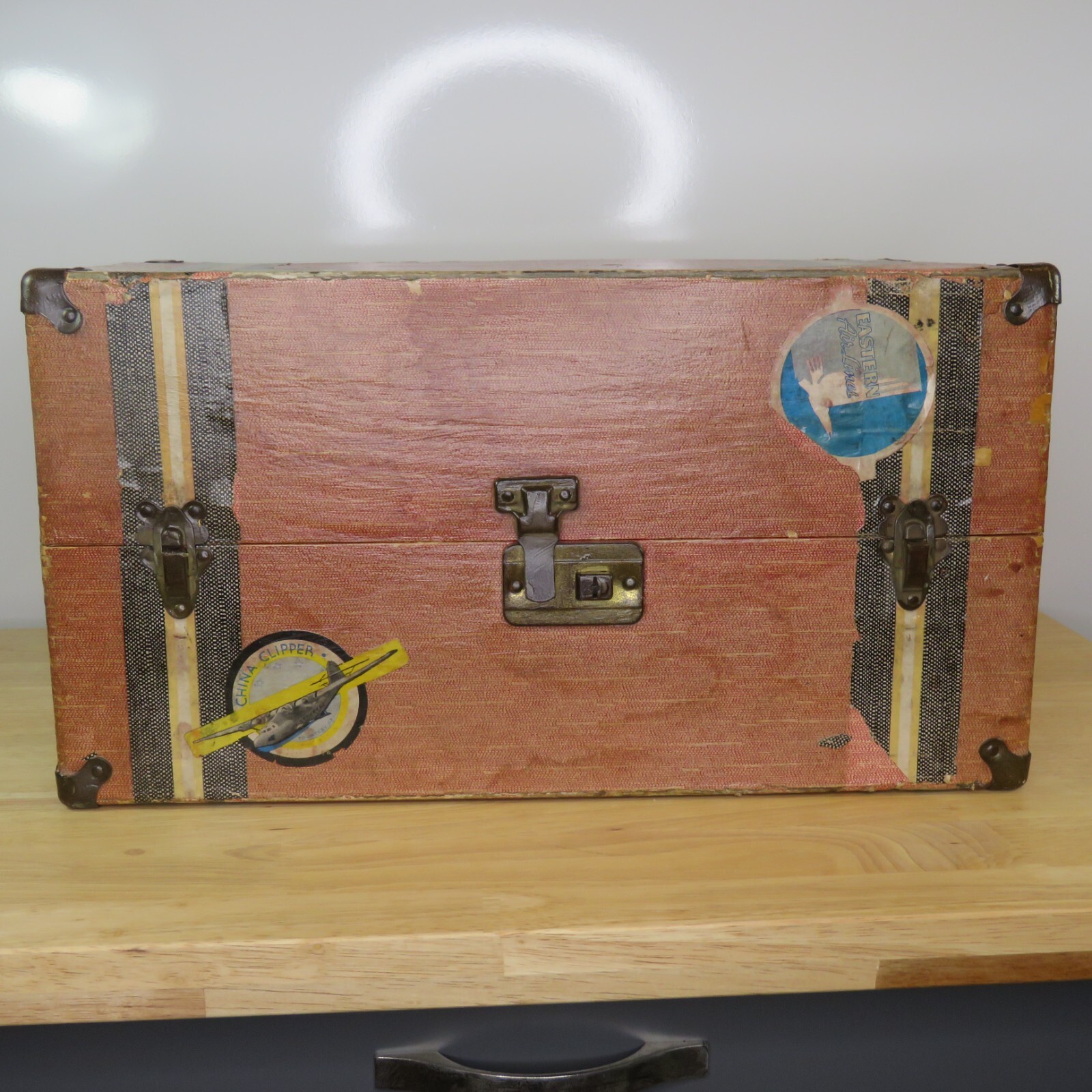 Vintage Cardboard Travel Suitcase Trunk Airline Labels Stickers 1950s 18×10 TWA