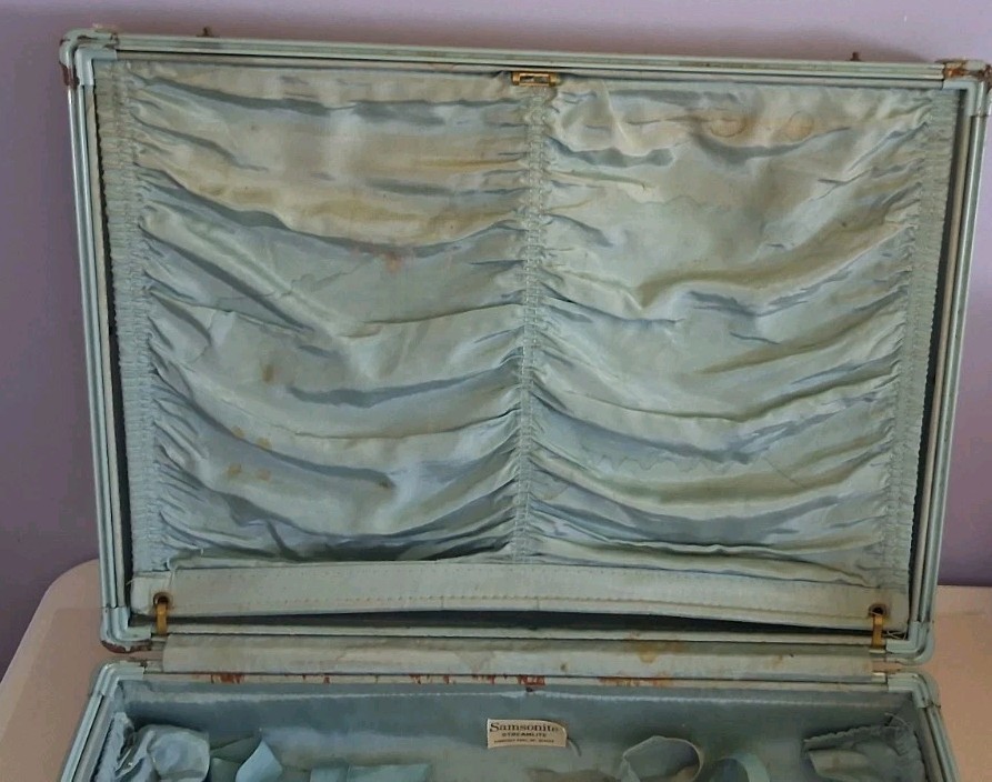 1940 Samsonite Hardshell Aqua Suitcase With hangers 20 Inches Wide/14 Inches Lon