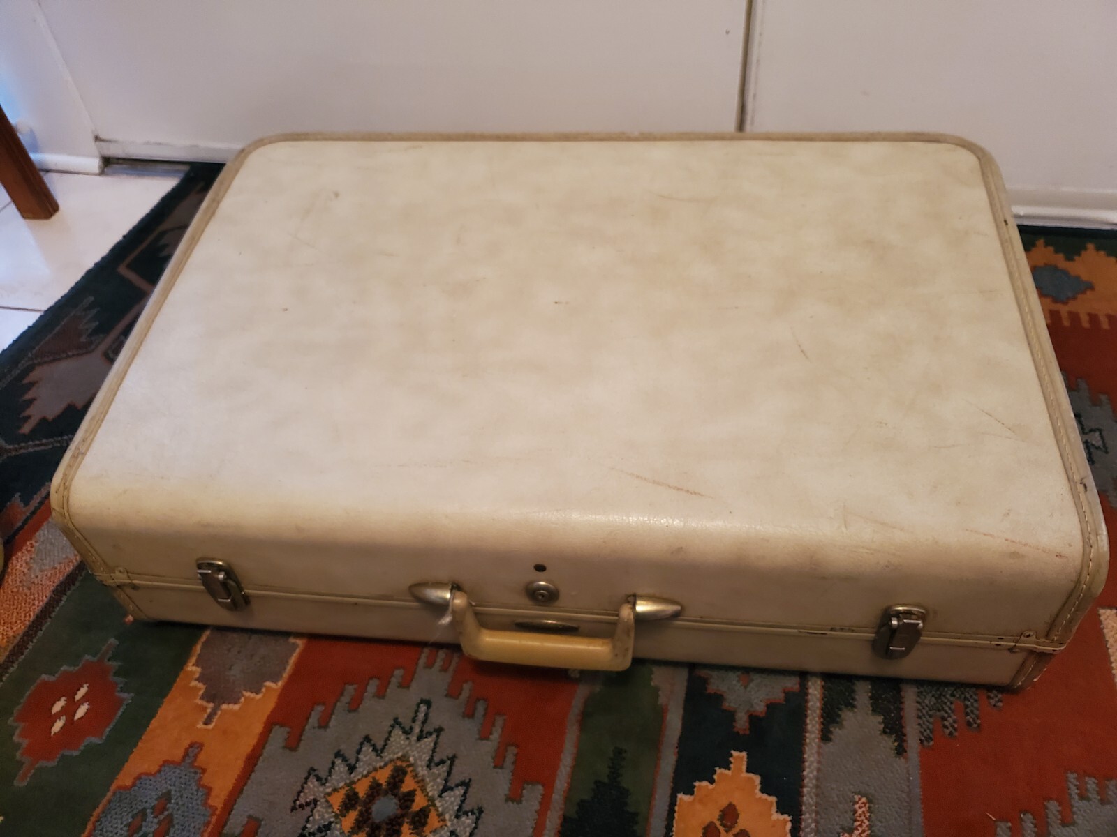 J.C. Higgins Sears Ladies 2 Piece Luggage Set Vintage 1950s White
