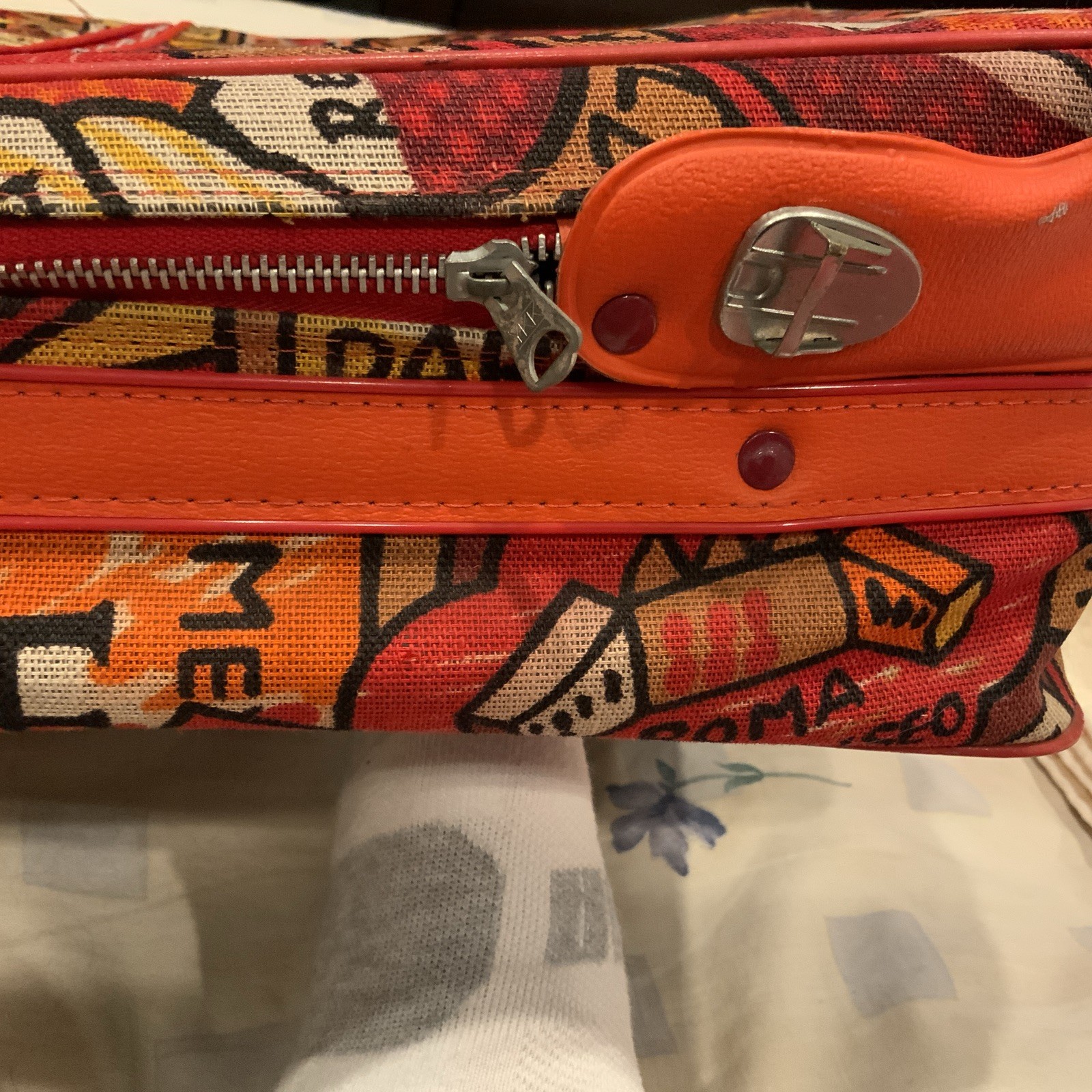 VTG Bantam Travelware Child Suitcase Travel the World 1960-70s