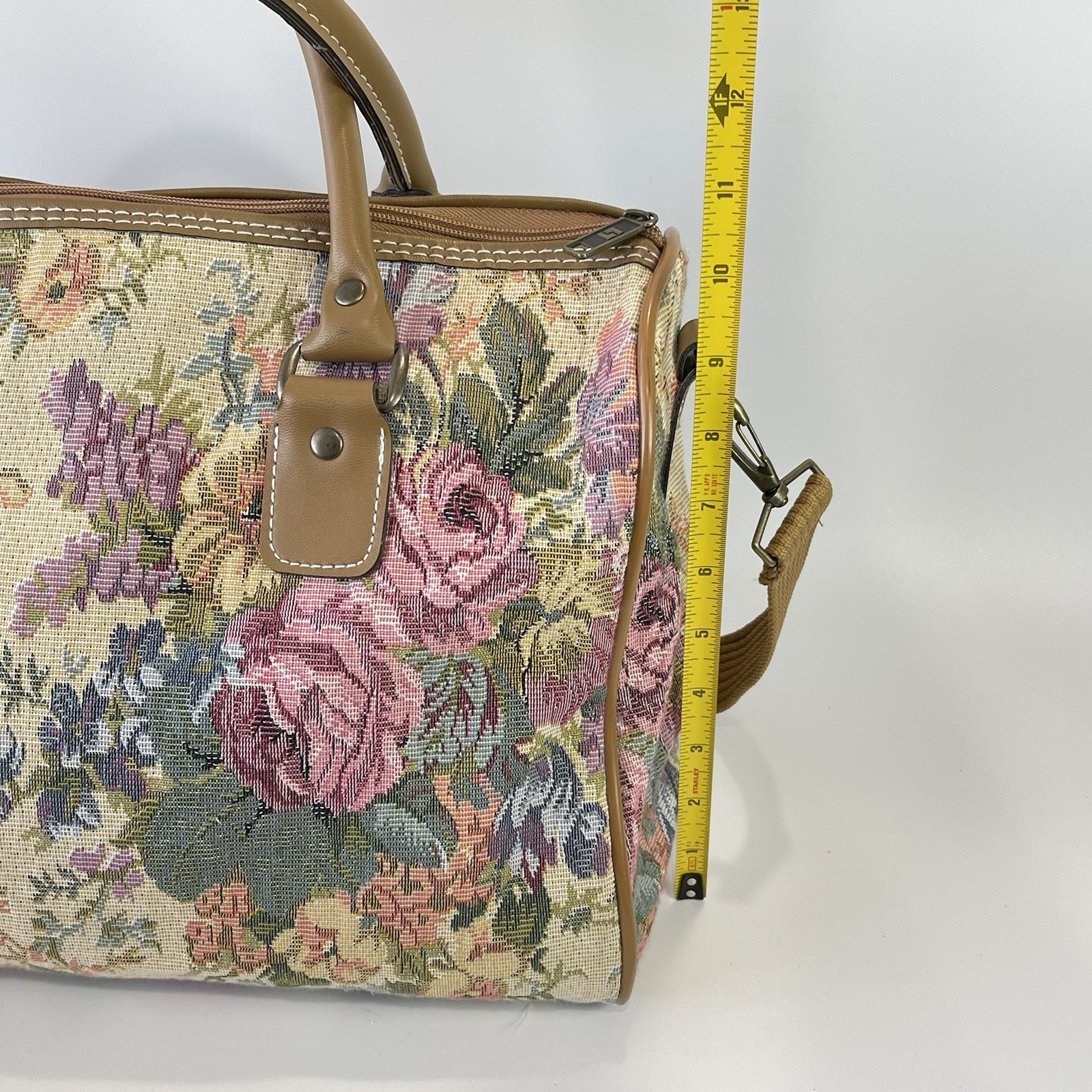 Vintage 80s Leisure Luggage Tapestry Floral & Tan Faux Leather Trim Duffle Bag