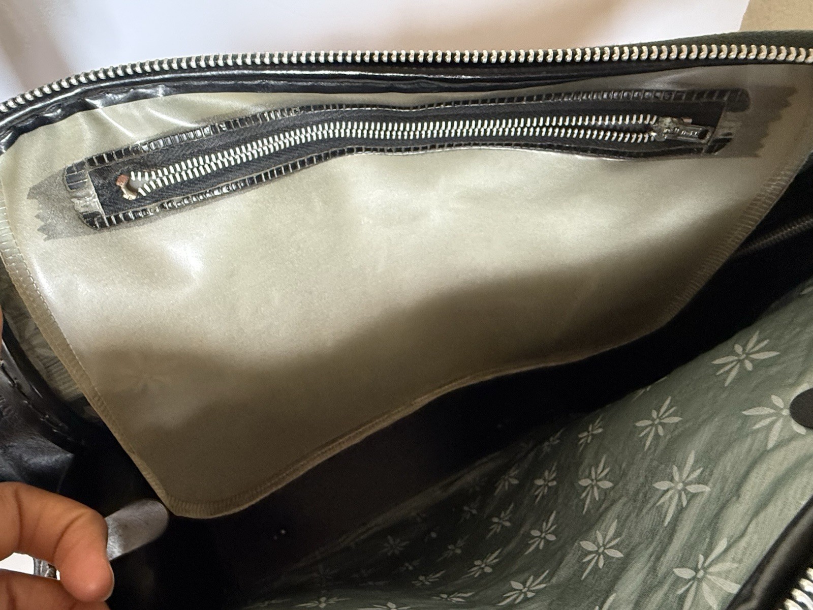 1960s Vintage World Traveler Weekend Bag, TWA Travel Bag