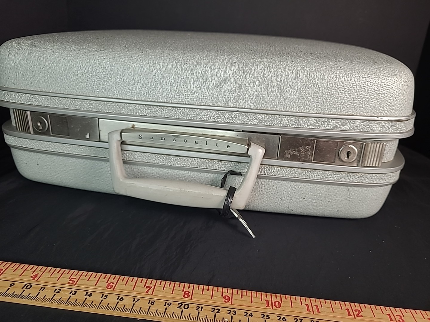 Samsonite Hard Shell Gray Glitter Suitcase Key 1960s Cosmetic Toiletry 15x11x5