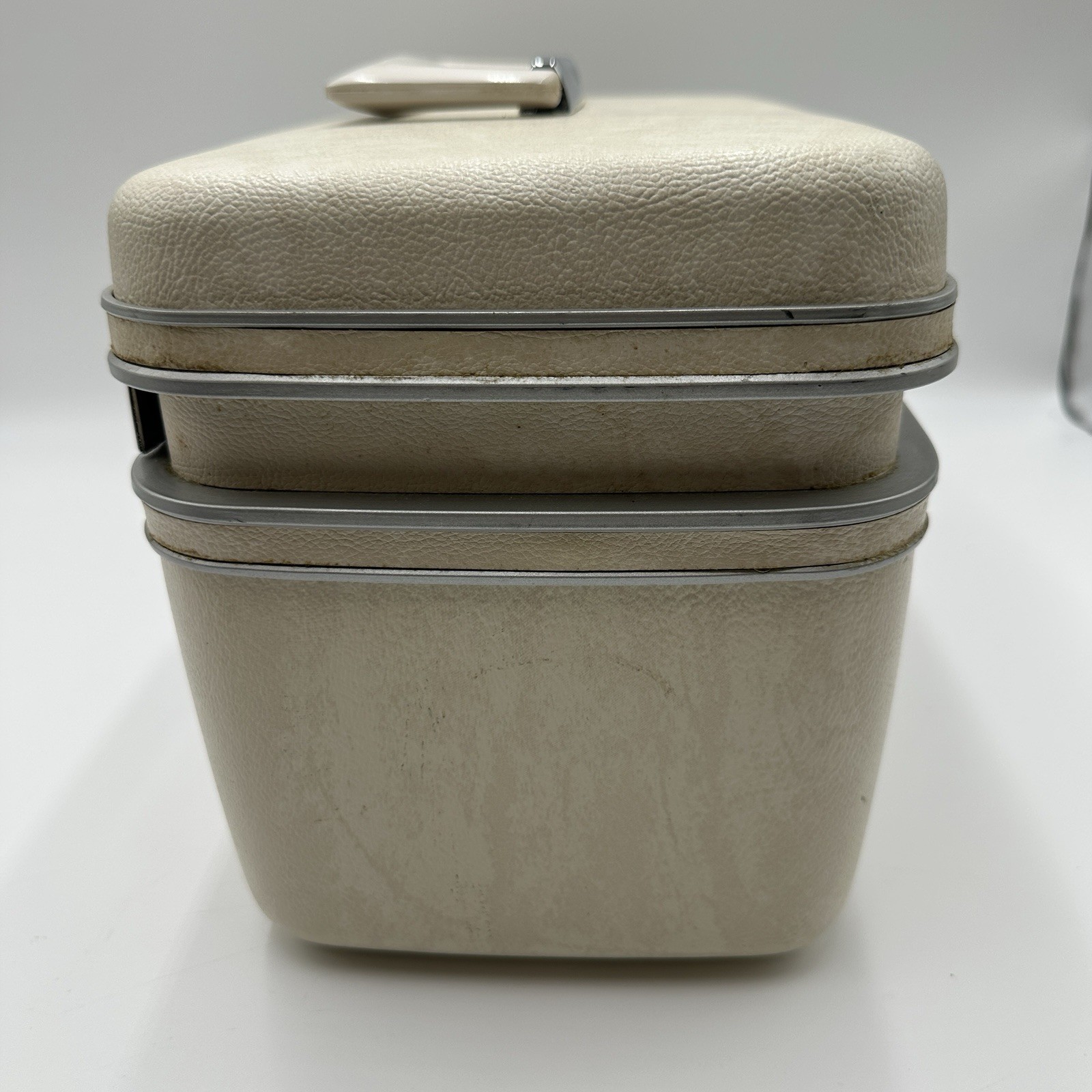 VTG Samsonite Silhouette Train Case Tray Key Luggage Makeup Mirror Beige Travel