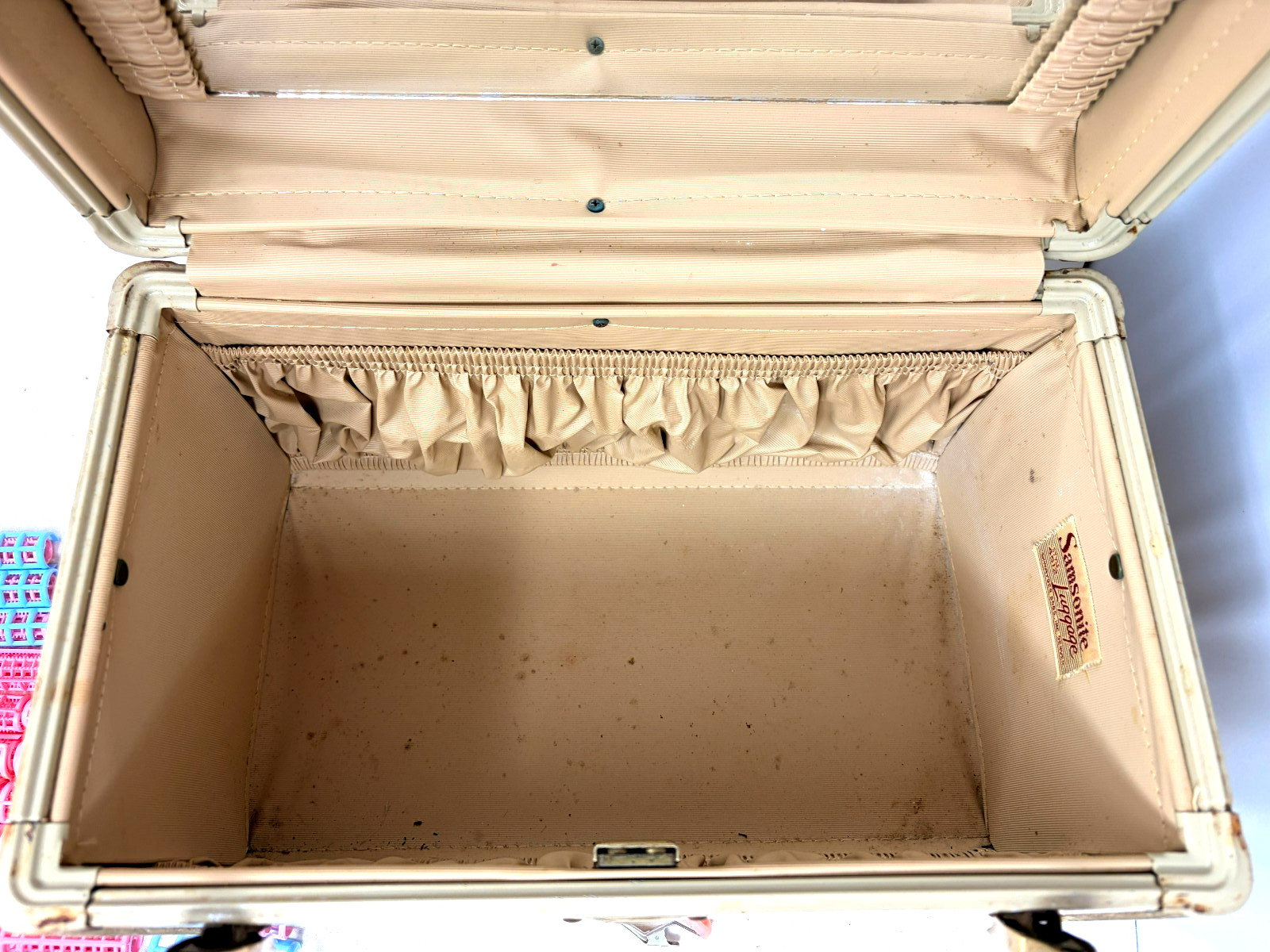 Vtg Samsonite Schwayder Train Case Ivory Marble Hard Shell Makeup Luggage 13″