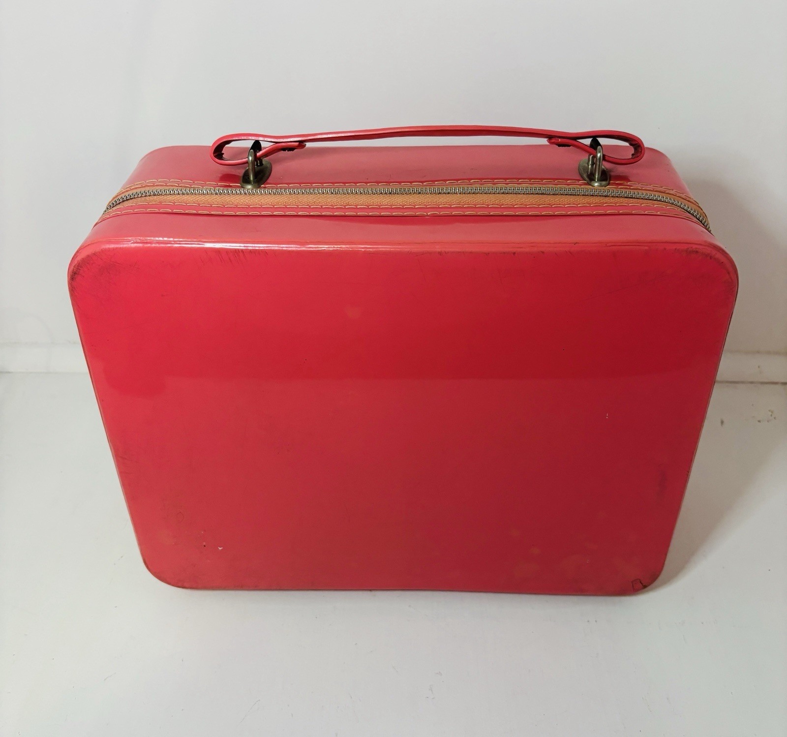 Vintage 60s-70s Keene PKG. Bubble Gum Pink Small Patent Suitcase Travel Case Mod