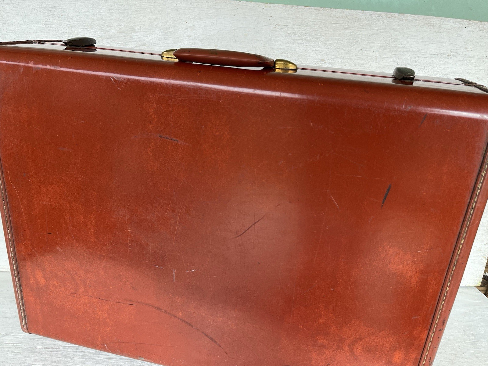 Vintage Brown Hard Shell Samsonite Suitcase Metal Locks Violet Fabric Interior