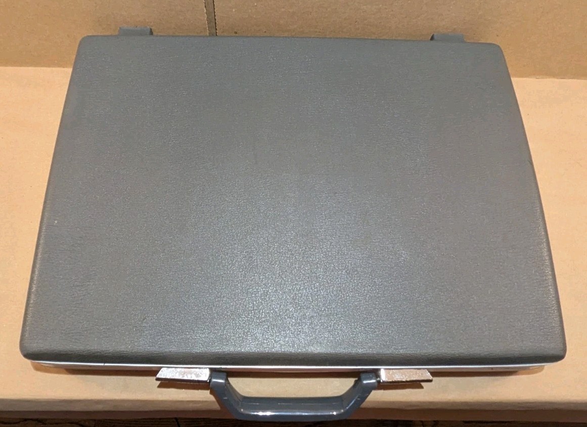 VTG Samsonite Slim Hardsided Briefcase Attaché Case Charcoal Gray 70s 80s NO KEY