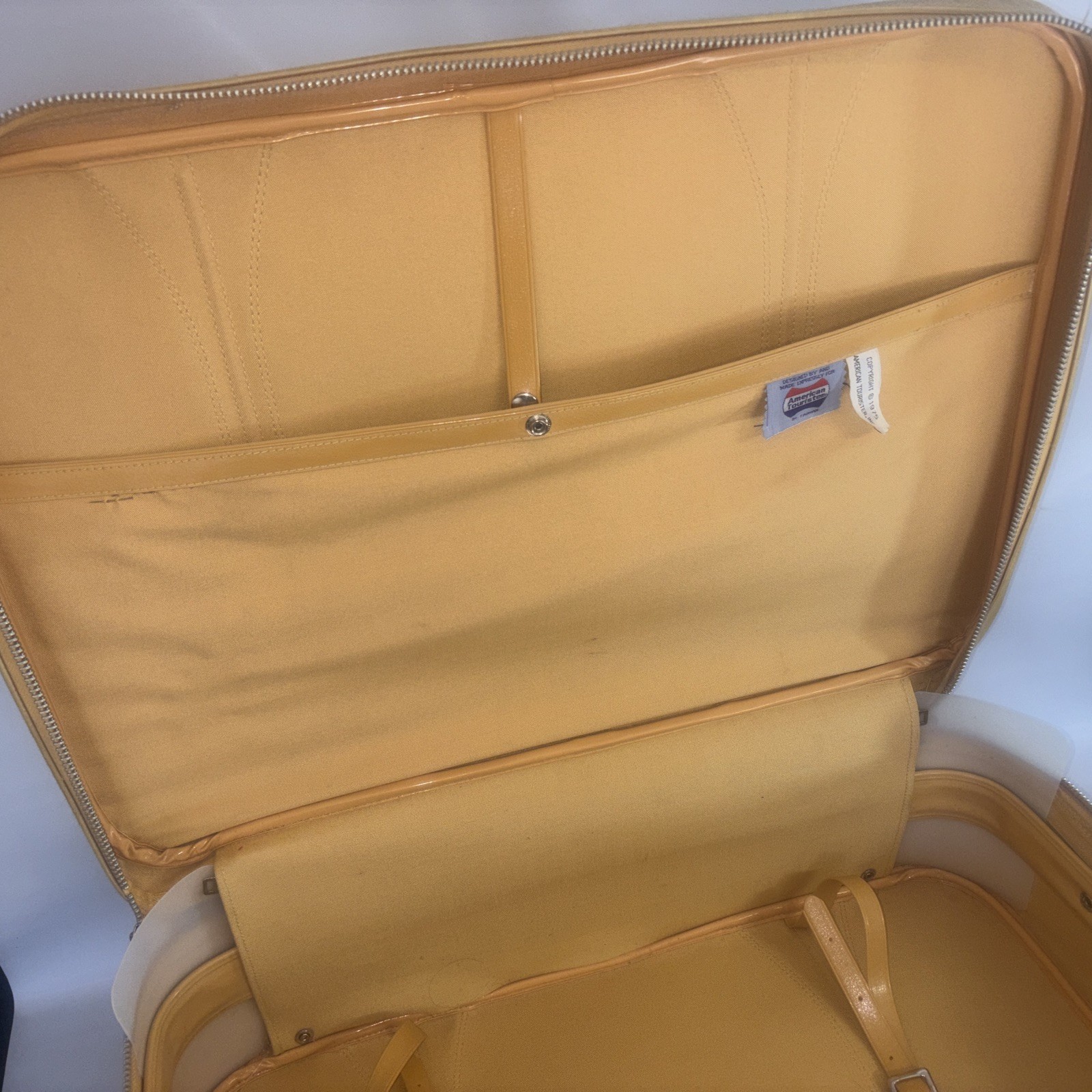 Vintage American Tourister 1975 Harvest Gold Soft Shell Suitcase 23x18x8