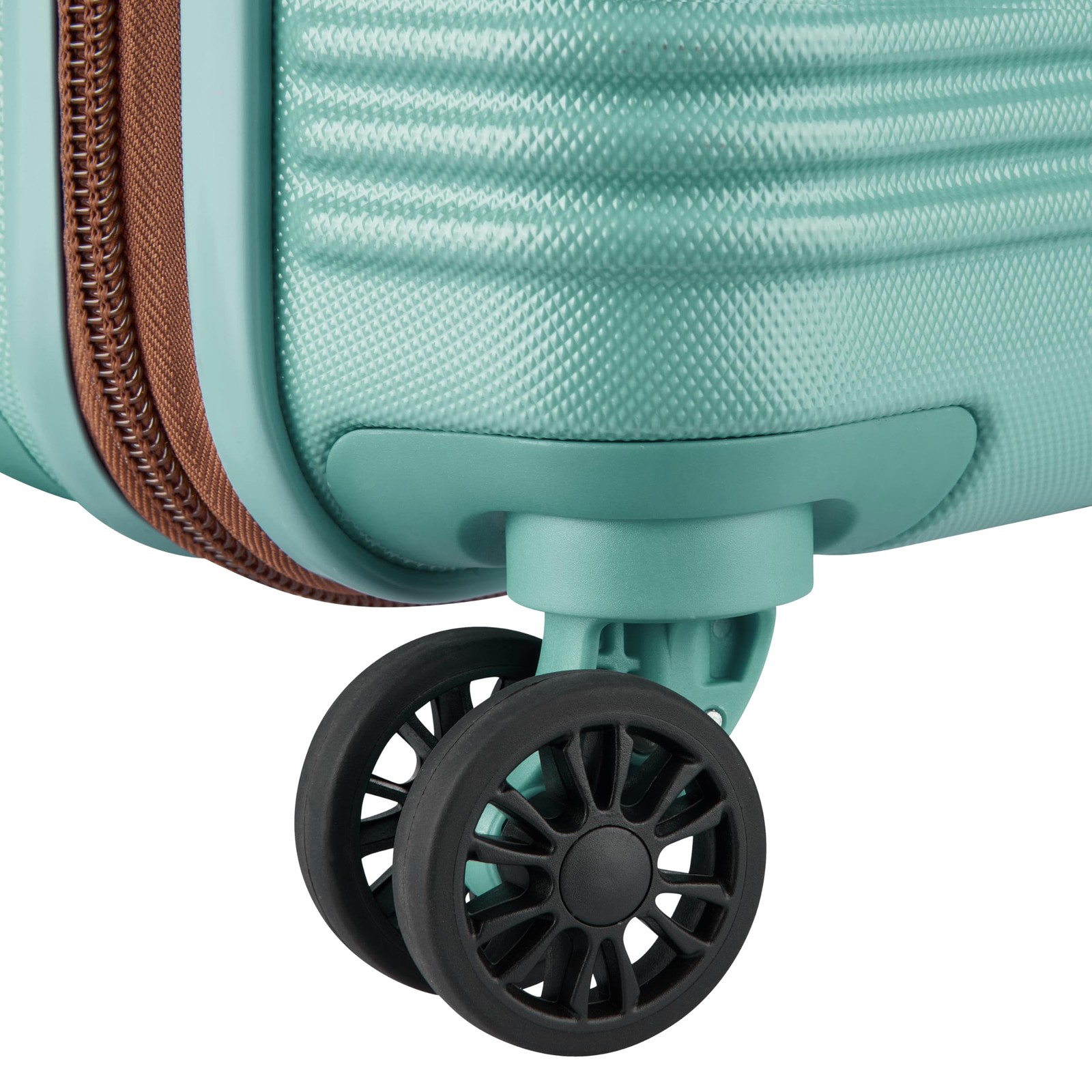 DELSEY Suitcase FREESTYLE Green 21 inch 6lb Carry-on allowed TSA lock