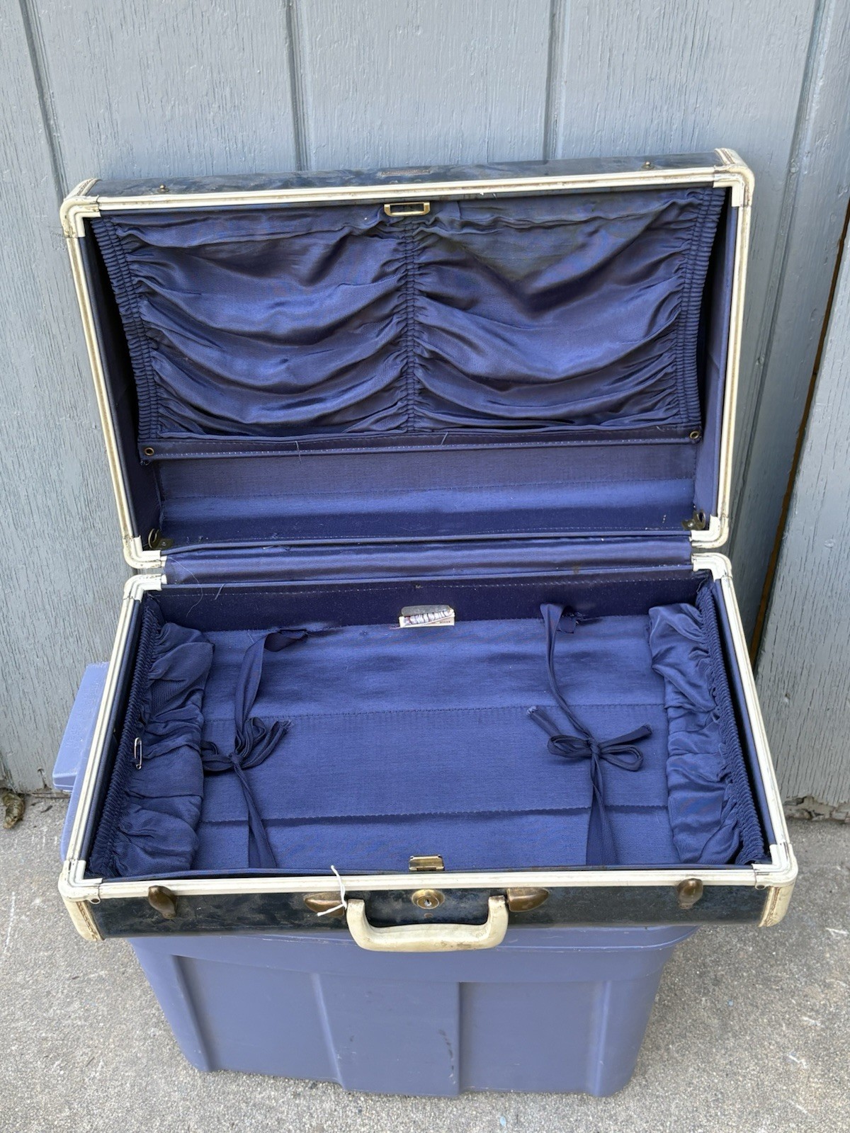 1960’s Samsonite Suitcase