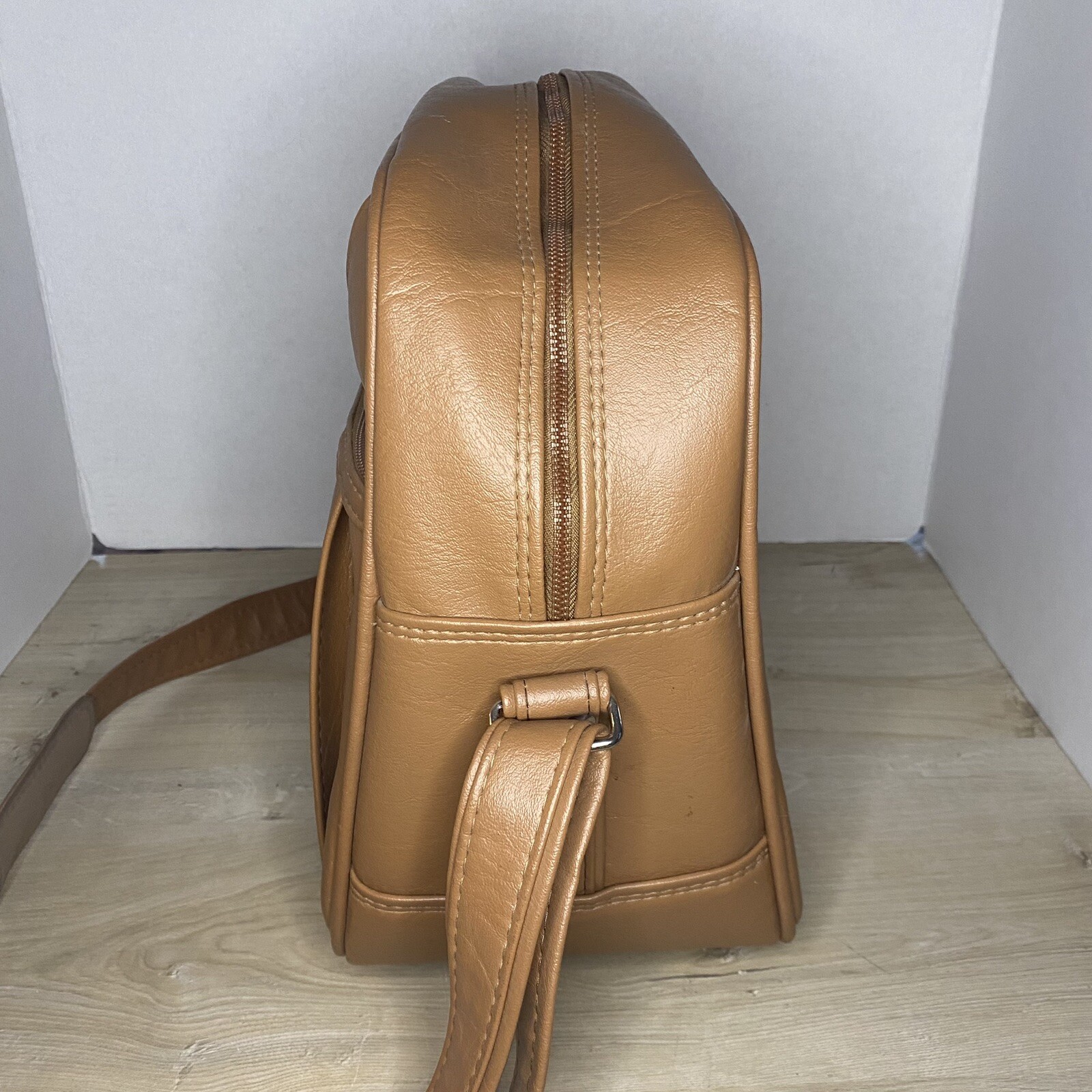 Samsonite Concord Shoulder Carry On Overnight Bag Tan/Brown Vinyl