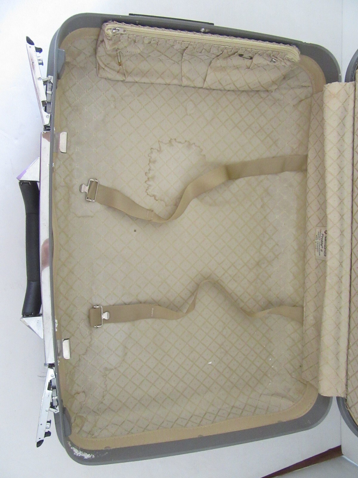 Vintage Samsonite Profile II Hardside 23″ x 17″ Suitcase with Key Gray