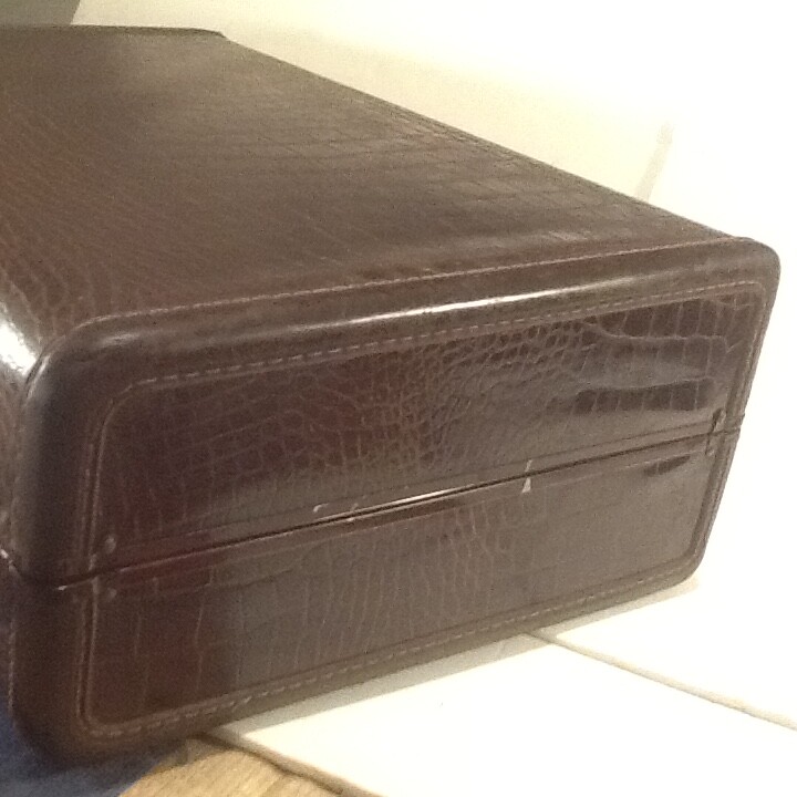 VINTAGE SAMSONITE ALLIGATOR SUITCASE LUGGAGE 1950’s/60’s patina 4132