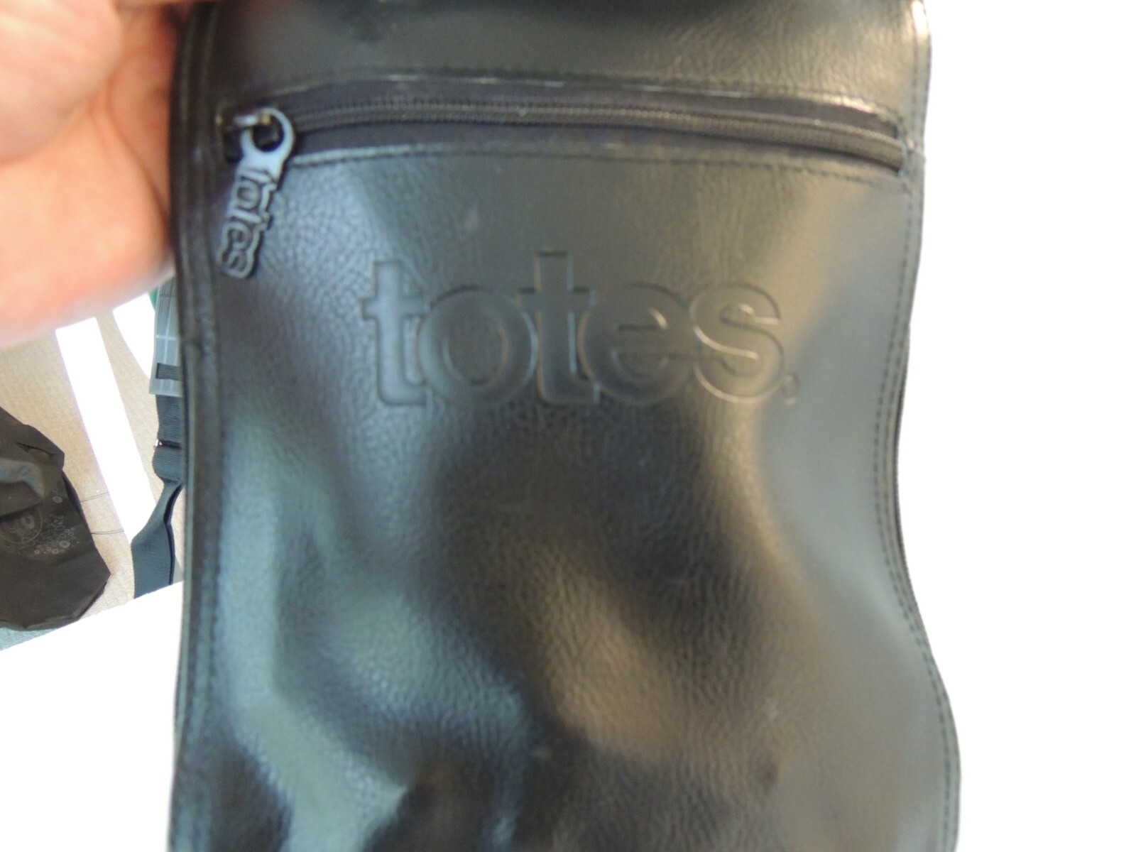 TOTES Vintage 1994 On The Move Briefcase Messenger Style 2824 black 12″ w/handle