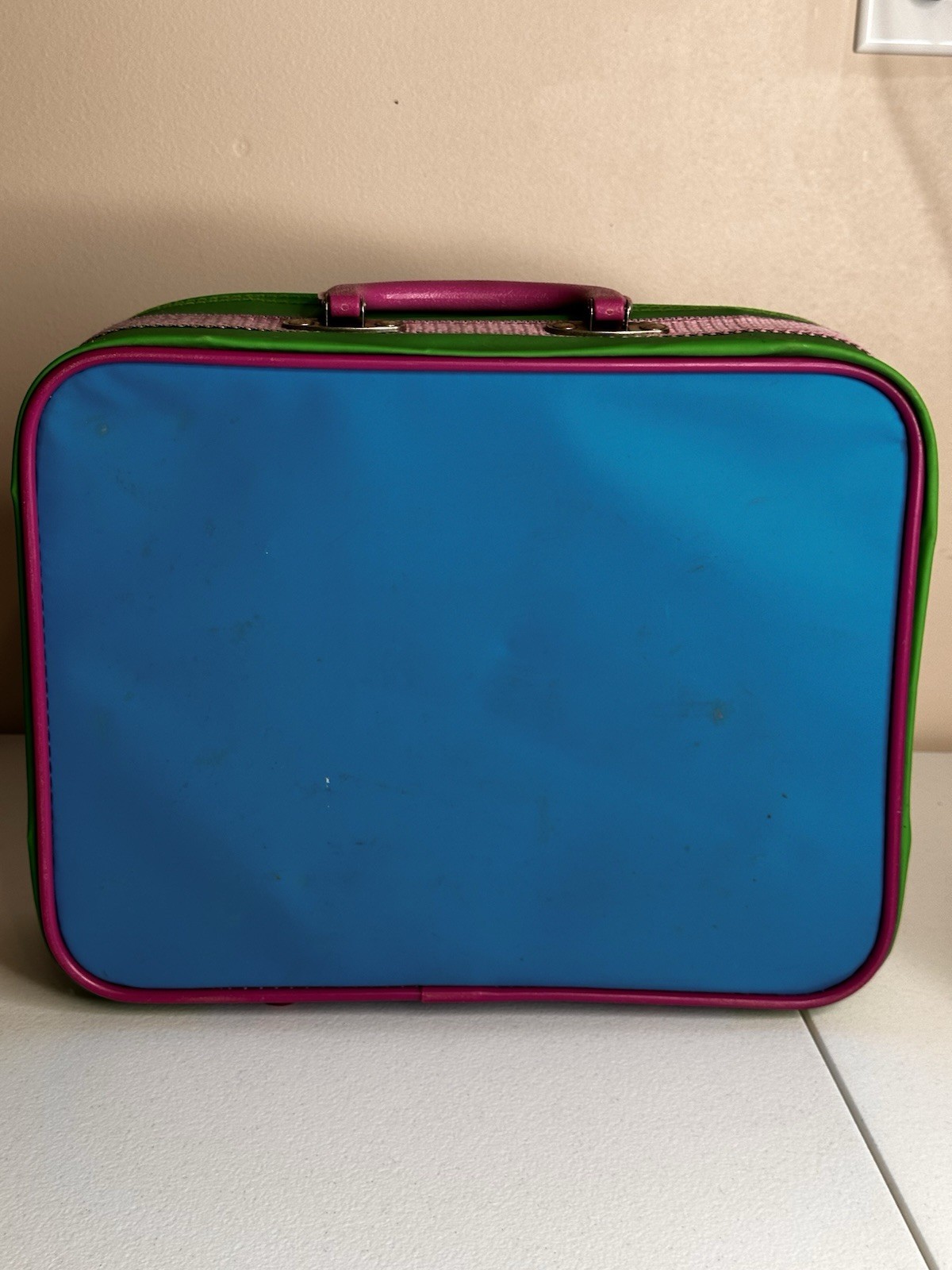 Children’s 1993 Barney and baby bop suitcase