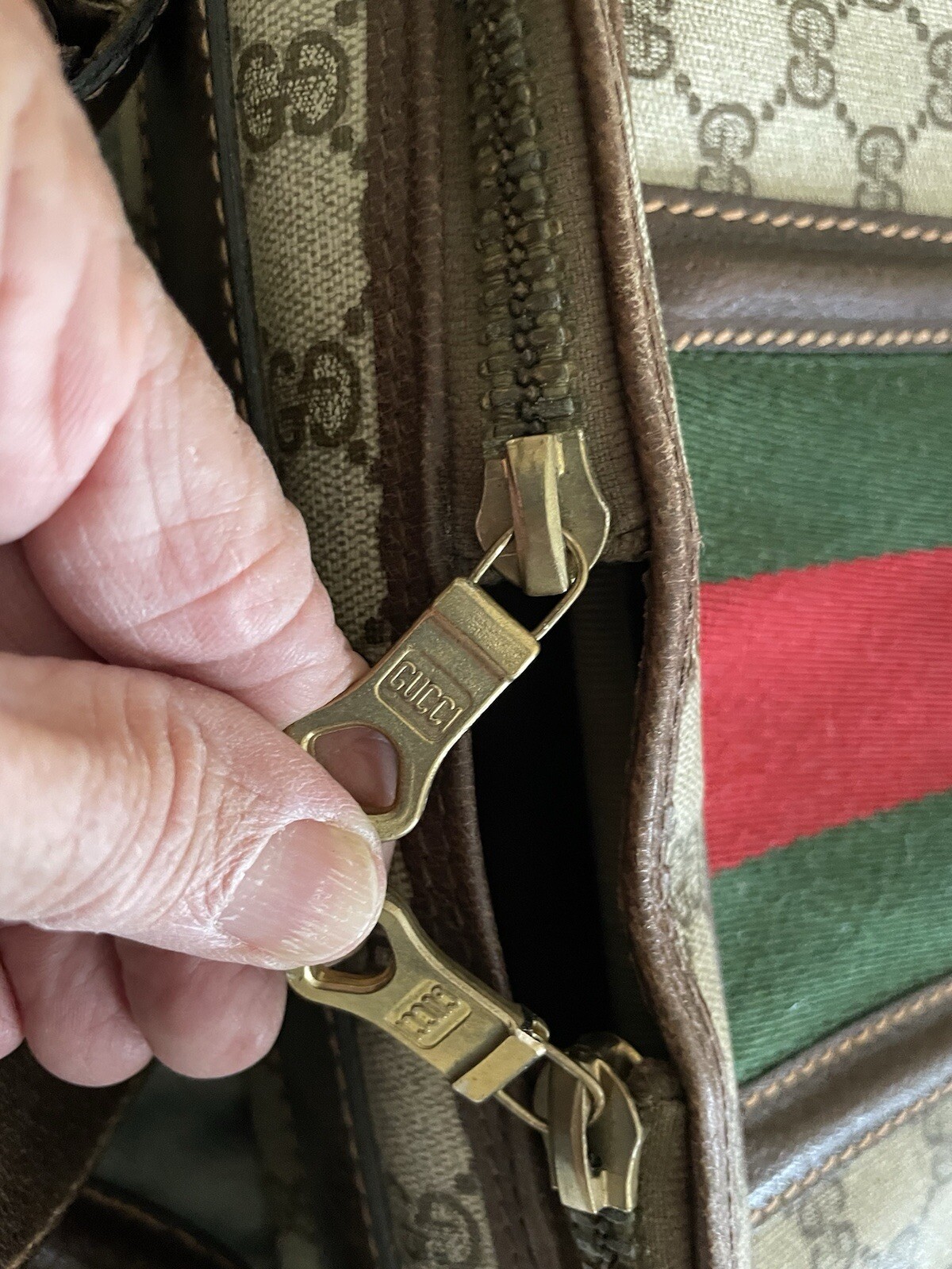 Vintage Gucci GG Monogram Canvas Large Suitcase Garment Bag Luggage 1983 Key 🌞