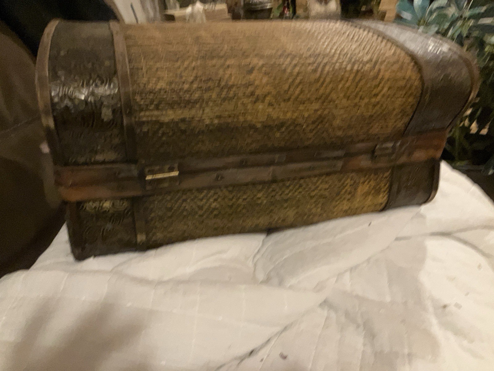Vintage Hard Case Suitcase Woven Fiber Metal Accents Locking Brown 40L