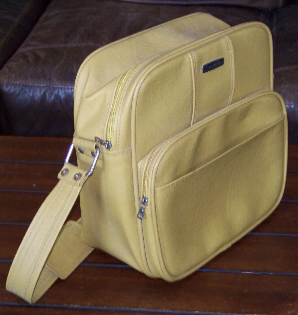 Vintage Samsonite Montbello II Shoulder Bag – 12″ x 11″ x 5.5″ – Yellow