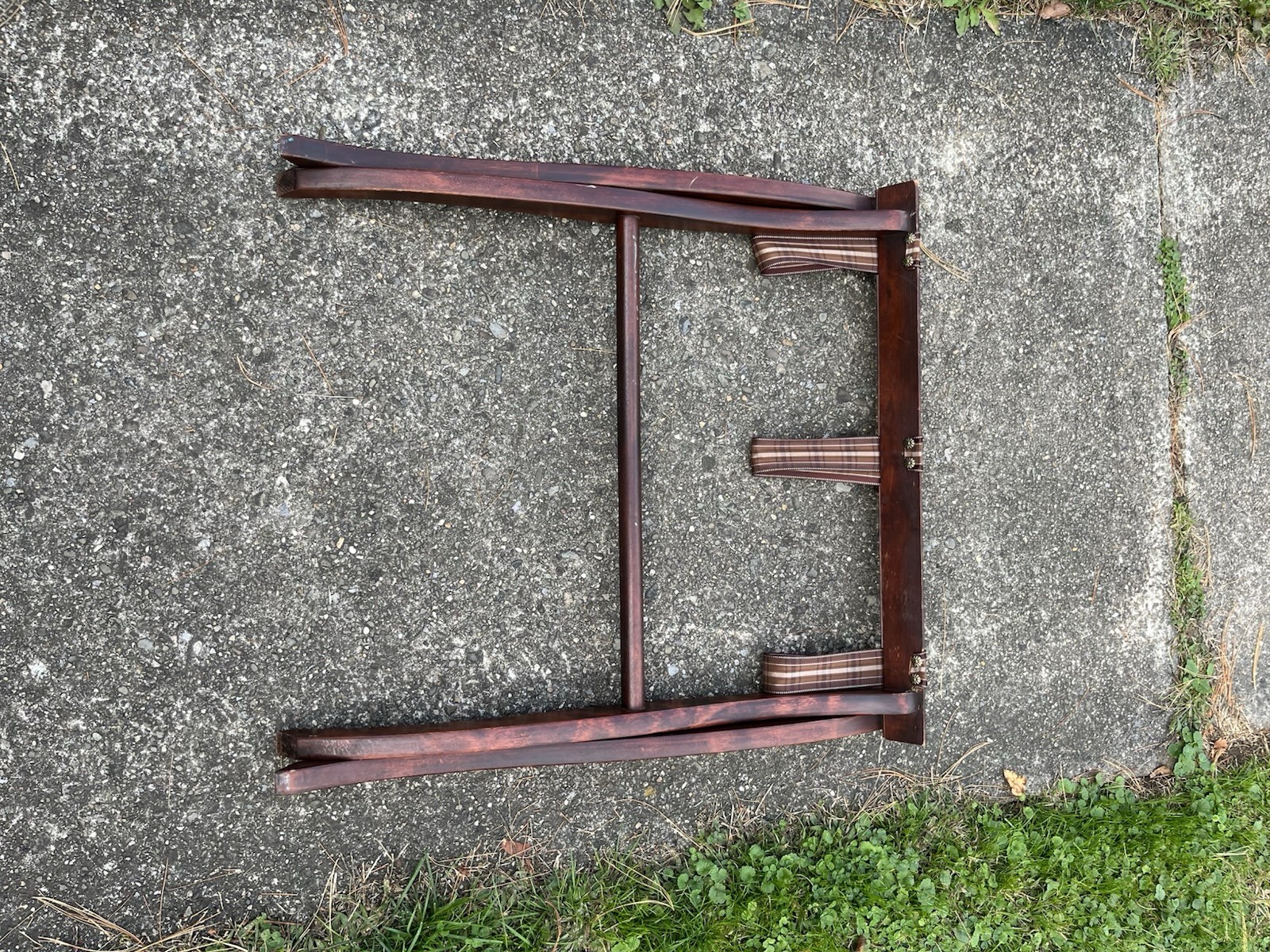 Vintage Folding Wooden Luggage Rack Mahogany Finish Floral Metal Tacks READ