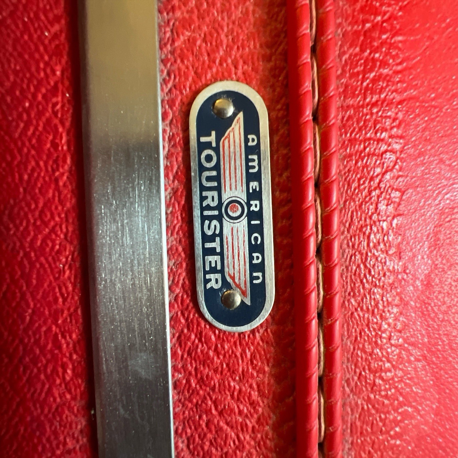 Vintage AMERICAN TOURISTER “TIARA” RED HARD-SHELL SUITCASE 24″ X 17″ X 8″ 1960s