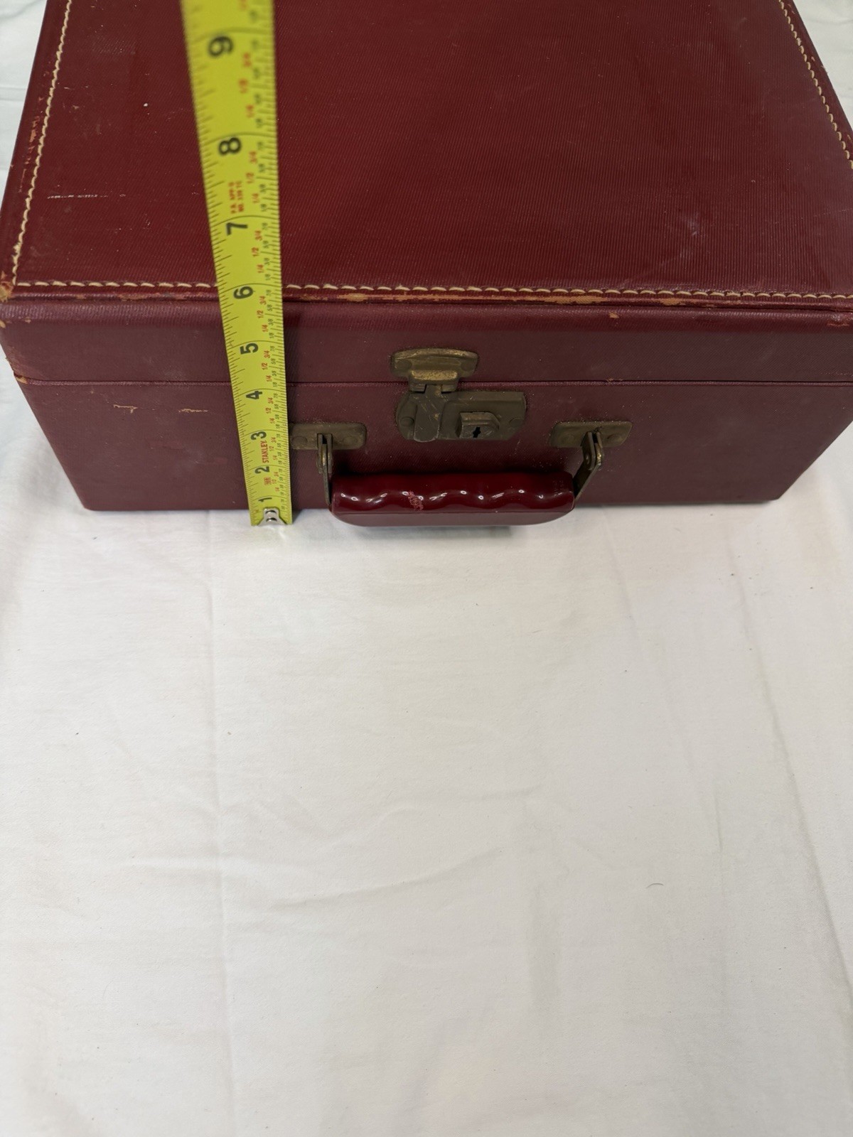Vintage Red Train Case Vanity Case Mirror Lid Hard Sided Travel Storage Box