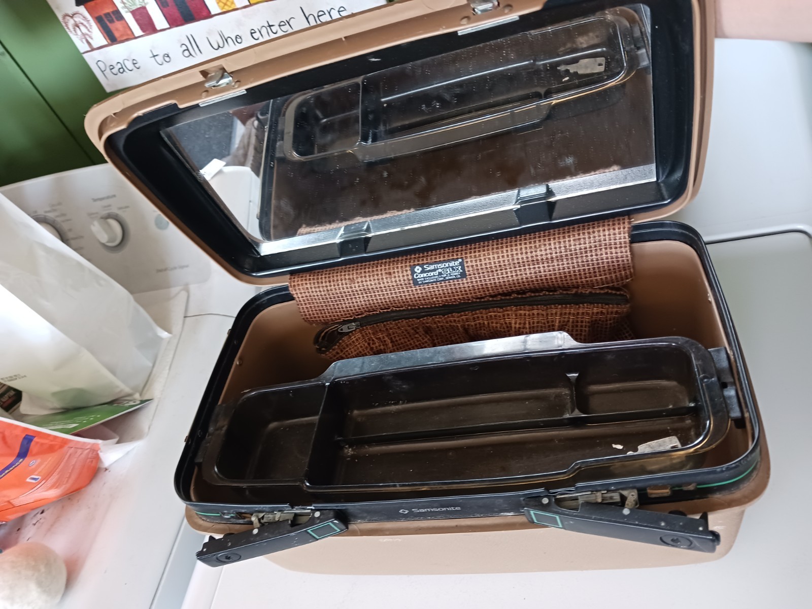 Vintage Brown Samsonite Concord Train Case With Key & Tray