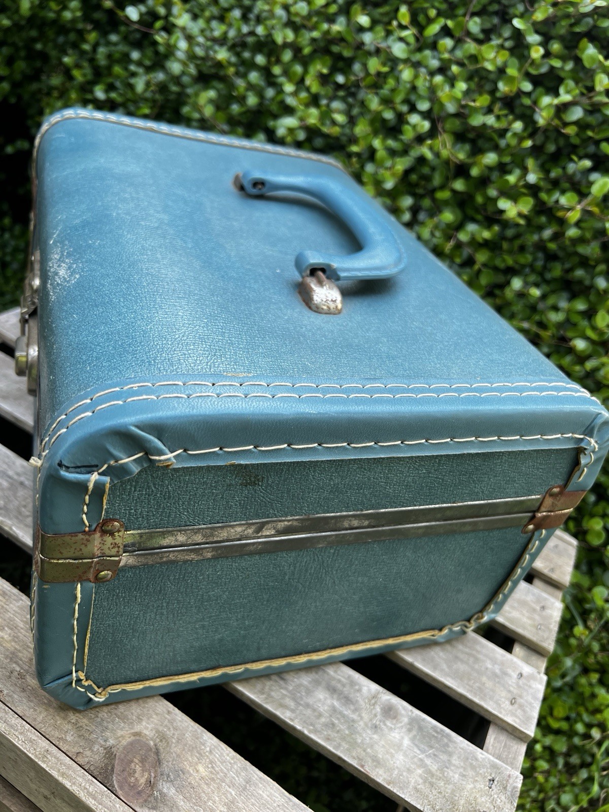 Vintage Mid 20th Century Train/ Makeup/Vanity/Travel Case Luggage Blue