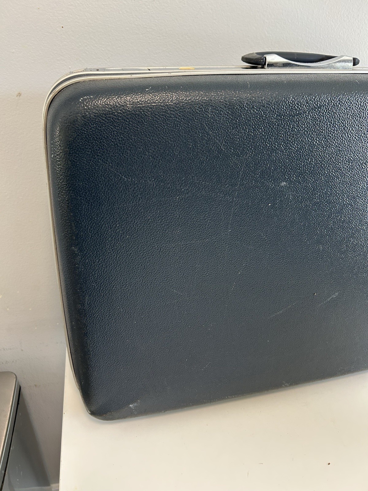 Vintage Luggage Suitcase Samsonite Silhouette Blue – 26 x 19 x 8