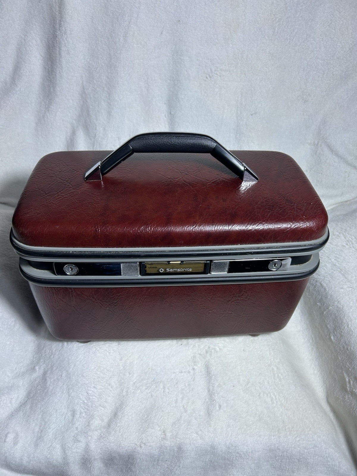 Vintage 1950s-60s Samsonite Silhouette Makeup Carry-On Case with Tray Red NOS
