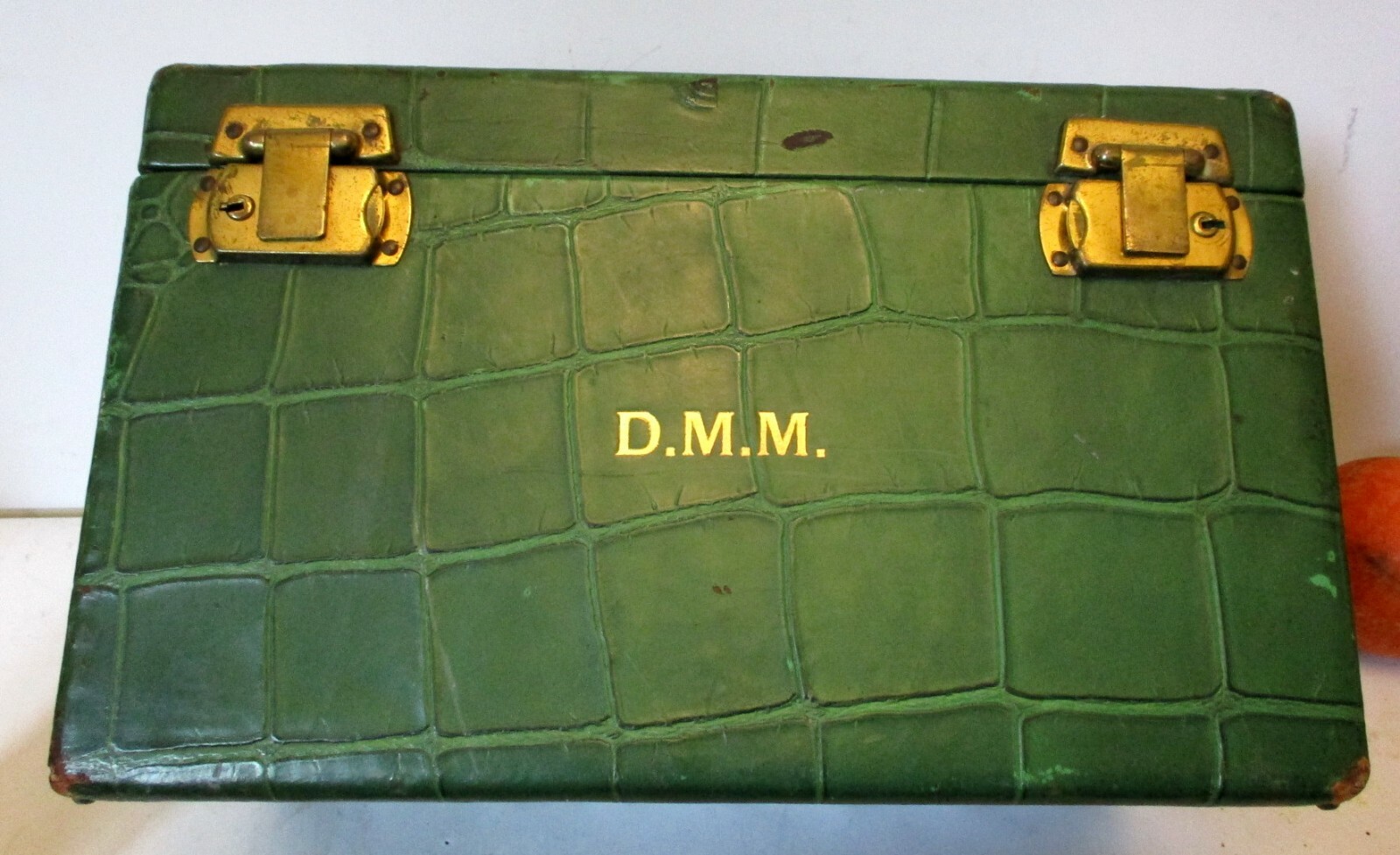 Vtg GLAM VANITY TRAVEL TRAIN CASE Luggage Makeup Cosmetic Faux GREEN CROCODILE