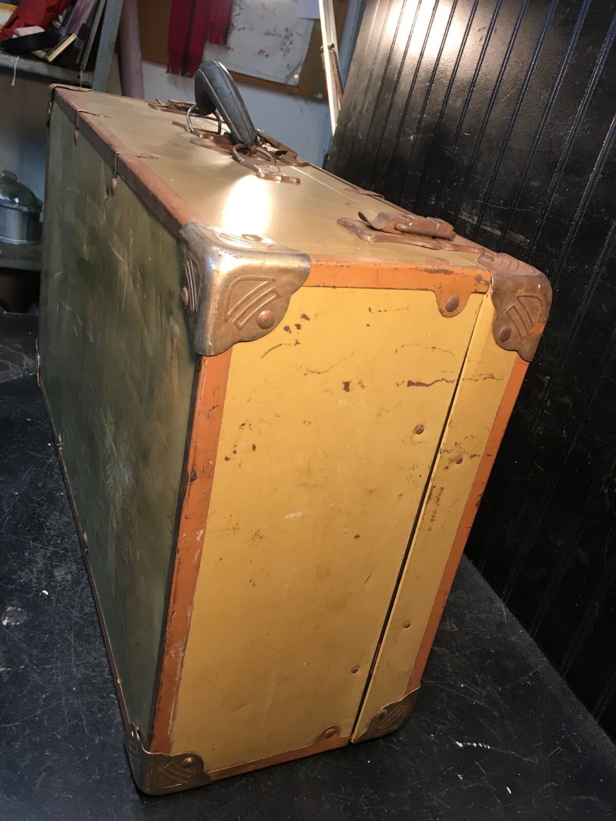 VINTAGE METAL SUITCASE..BROWN..27.” X 15.5″ X 8.5″ 1940s Military Travel Case