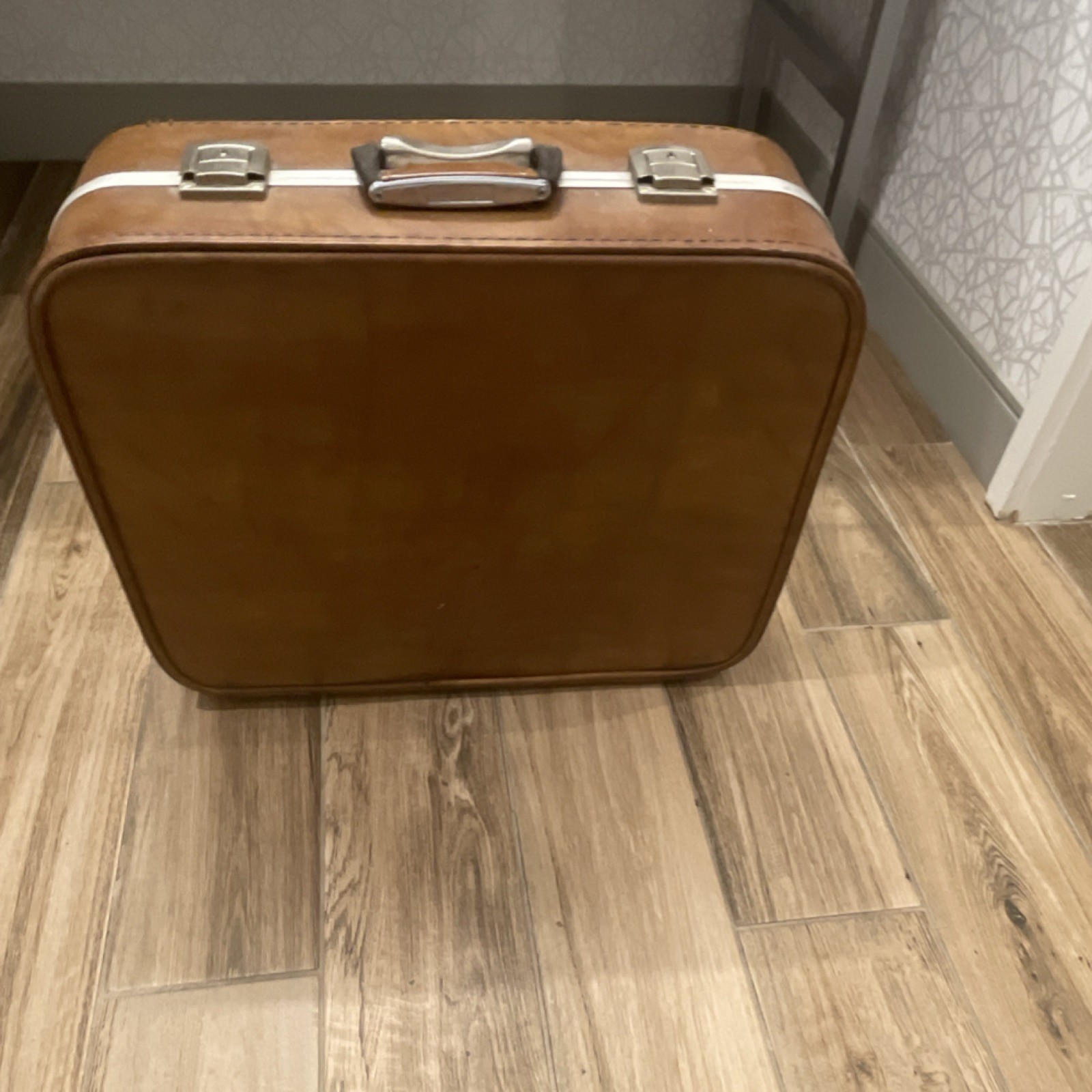 Vintage Hard Shell Suitcase Brown Retro Travel Case Luggage 60s 70s