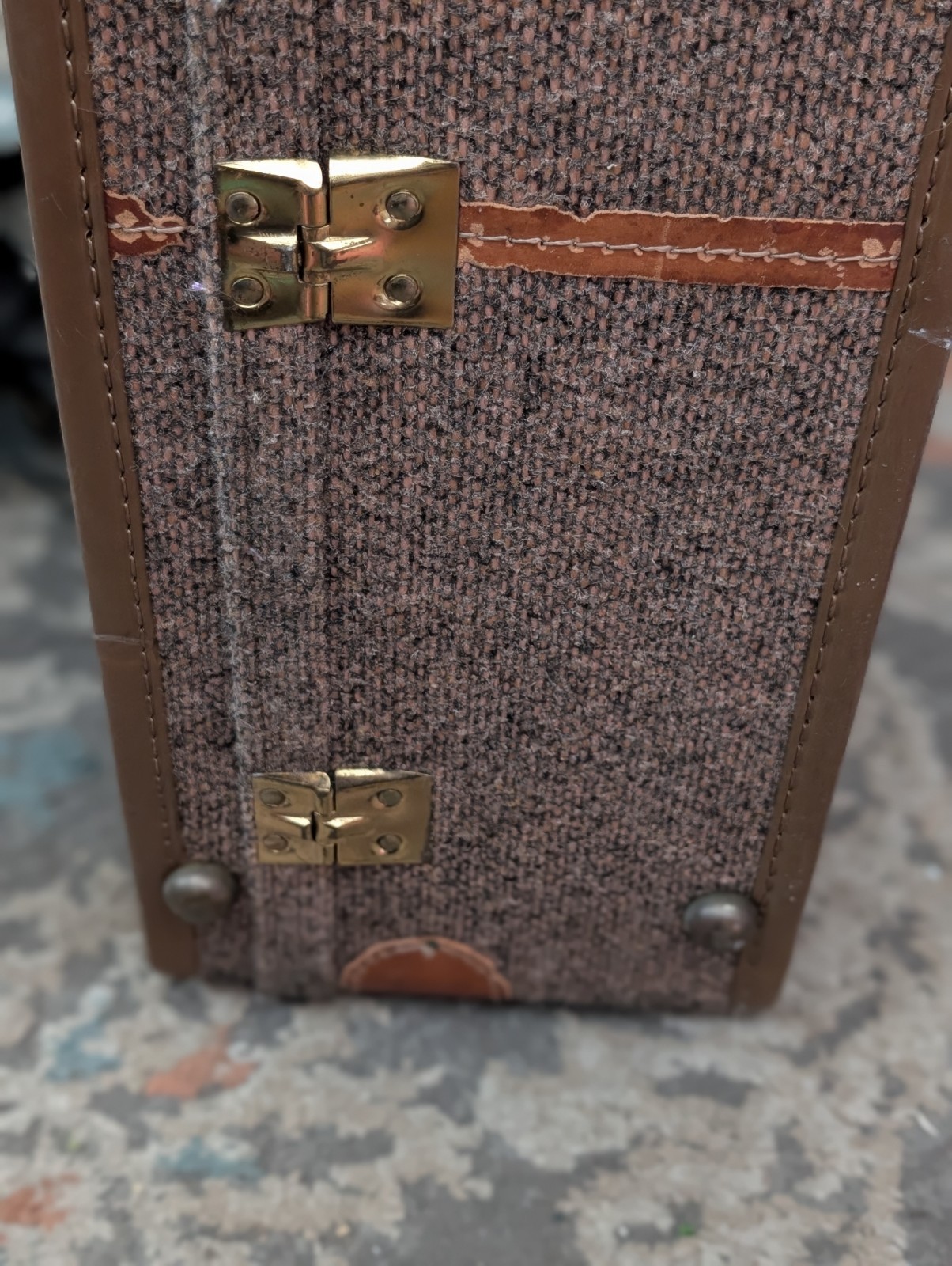 Vintage Hartman Tweed & Leather Suitcase Luggage With Key Toilet Fabric Inside