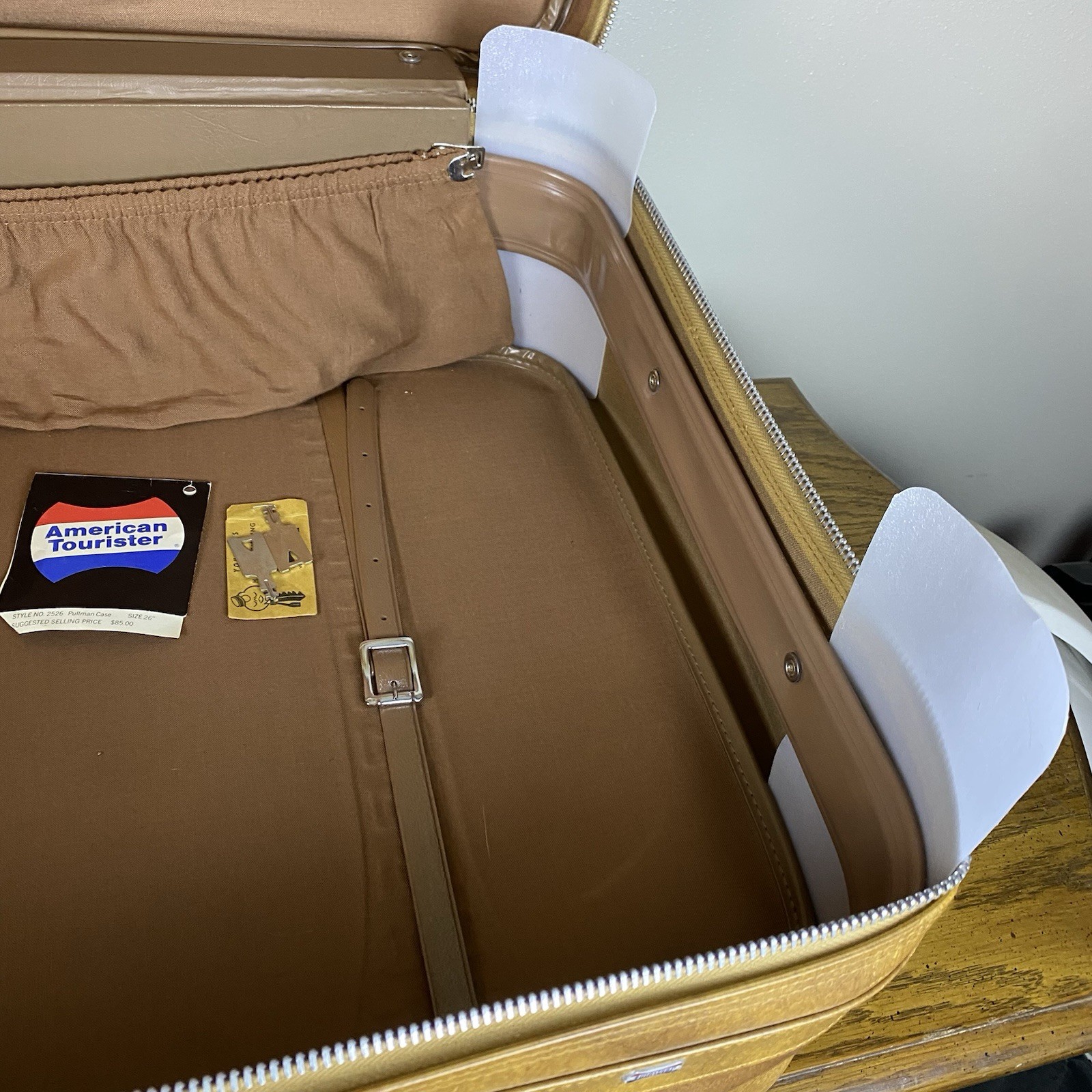 VTG Set Of 2 1978 American Tourister Pullman 26” & 22” Suitcases Luggage Bags