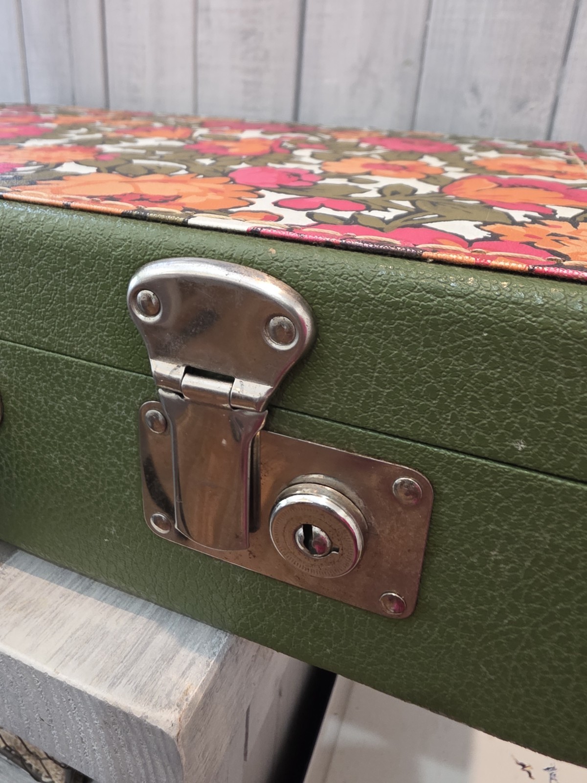 Vintage 60s 70s Mod Floral Attache Case Briefcase Flower Power Green w/ Key RARE