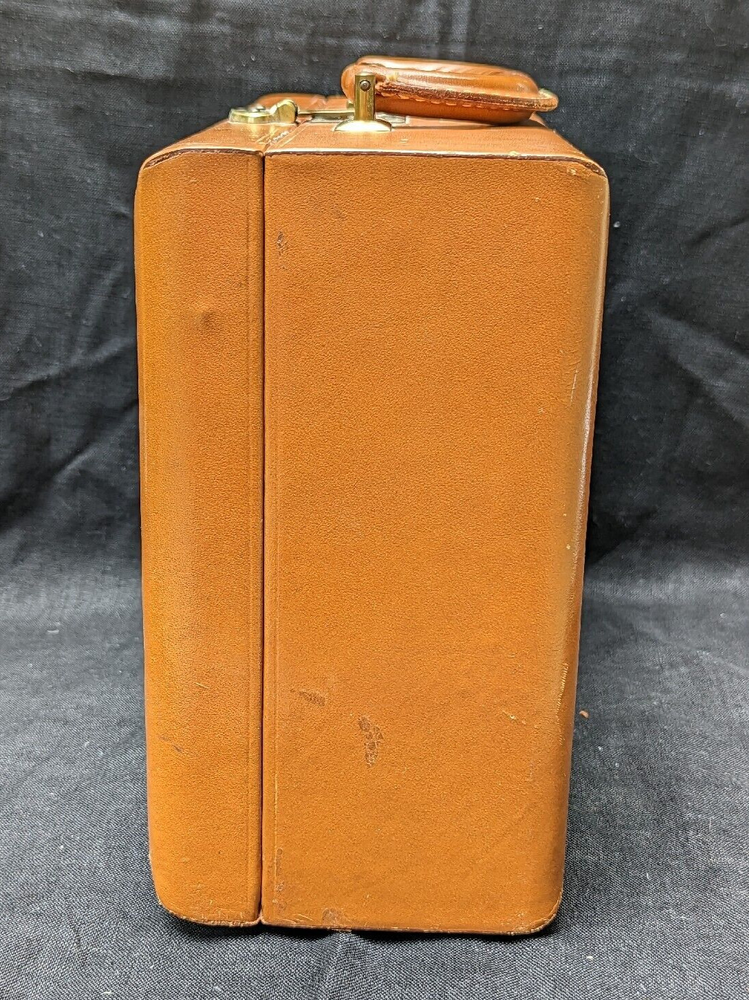 VINTAGE GENUINE TOP GRAIN COWHIDE LEATHER VANITY CASE BROWN HOME DECOR STORAGE
