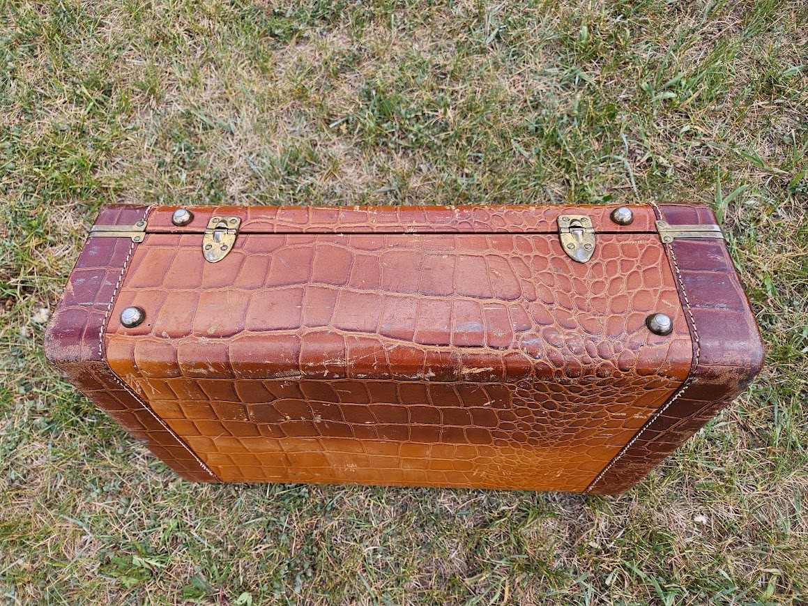 Vintage 1940s-1960s Aneline debuff Cowhide Embossed Alligator look Suitcase