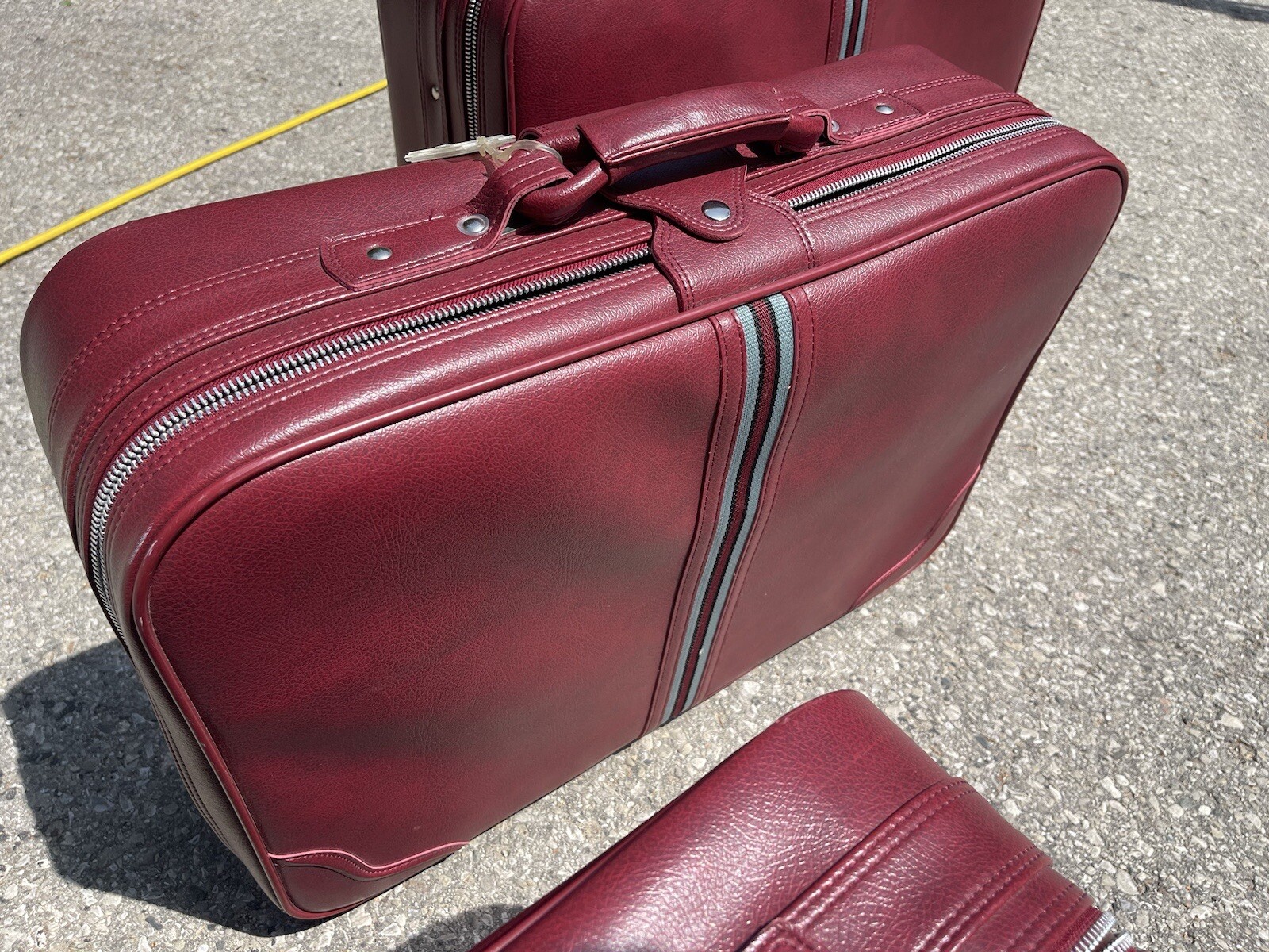 Vintage Maroon Red Luggage 4 piece Set Nesting Suitcases Wow Korea Very Nice